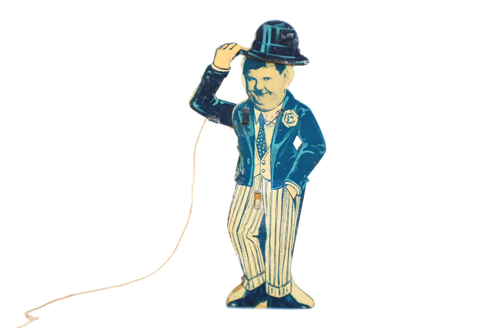 Null 奥利弗-哈迪（Oliver Hardy），1920年代，高11厘米，有钢丝和弹性装置来移动帽子，使用痕迹正常。