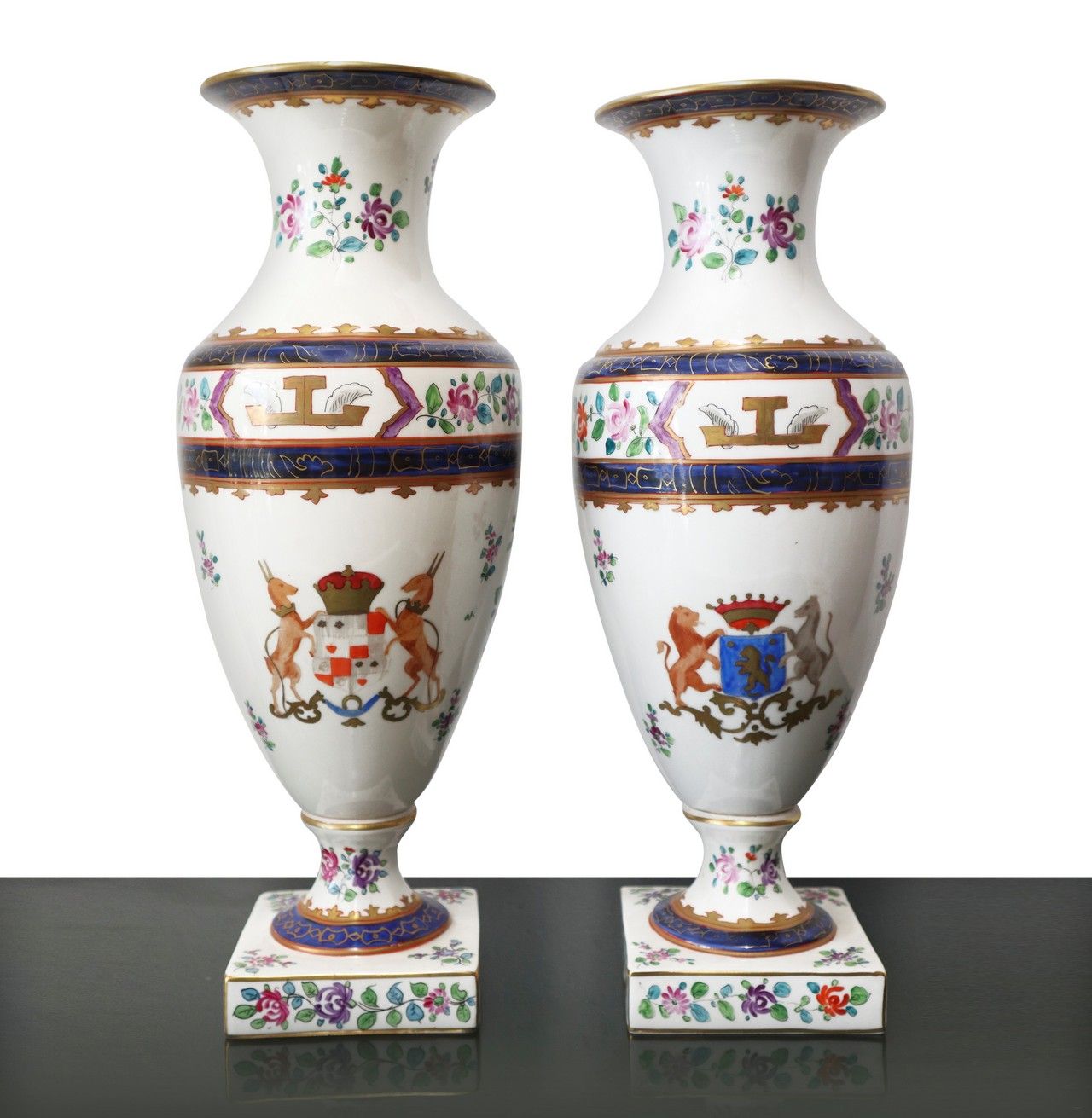 Dresden Porcelain Porcelaine de Dresde - Paire de vases en porcelaine, 19e/20e s&hellip;