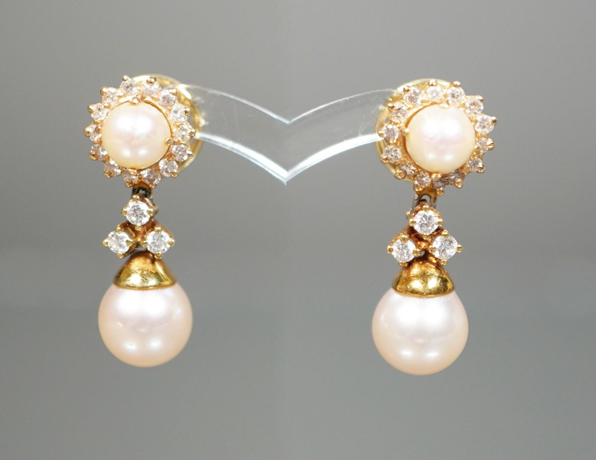 Null Paire de boucles d'oreilles en perles serties de brillants, GG 585, ,belles&hellip;