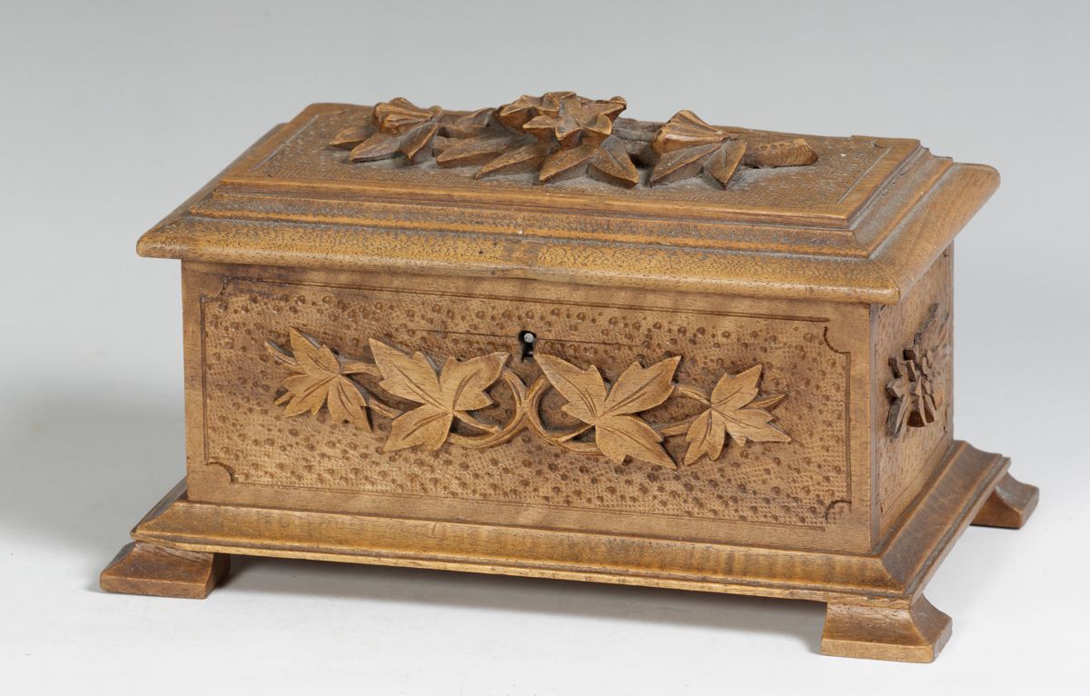 Null Boîte à bijoux, Forêt Noire, vers 1900, ,probablement en bois d'érable, scu&hellip;