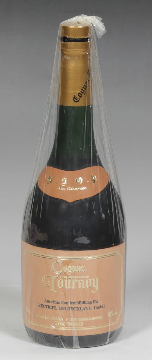 Null Tournay Fine Champagne Cognac, ,40% vol., 70 cl, scellé, sous film d'origin&hellip;