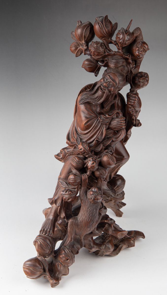 Null Sculpture sur bois, groupe de personnages, Chine, 20e s., bois dur sombre e&hellip;
