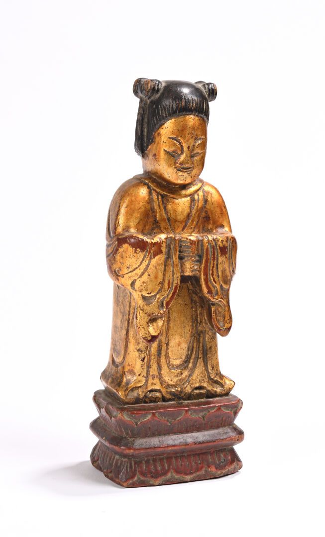 Null VIETNAM, XIXe.

Statuette en bois polychrome représentant un personnage les&hellip;
