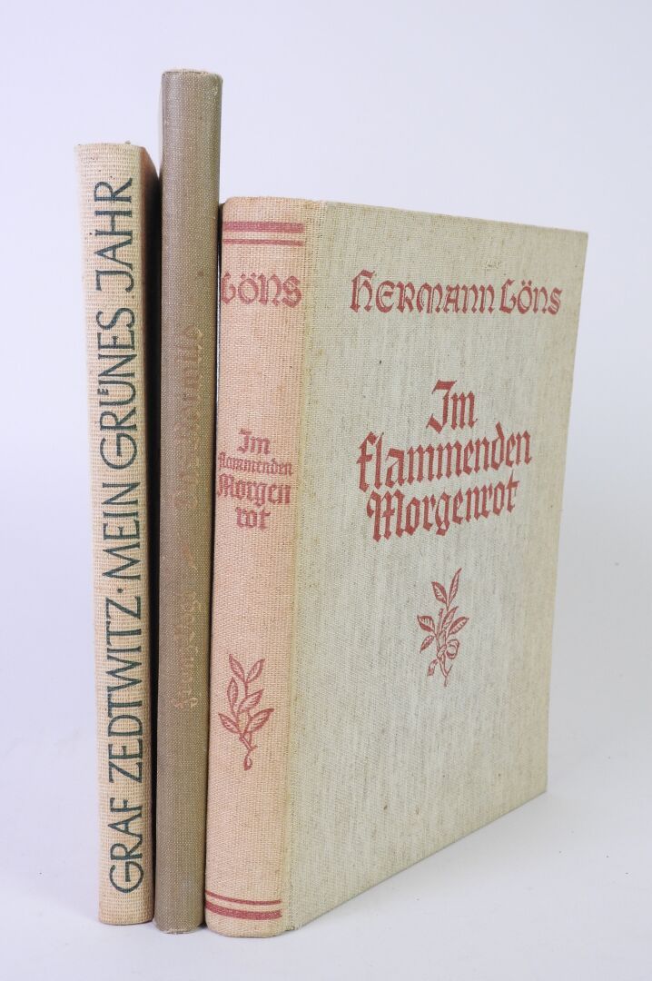 Null Lot de trois livres de chasse en allemand.

- Hermann Löns. Im flammenden M&hellip;