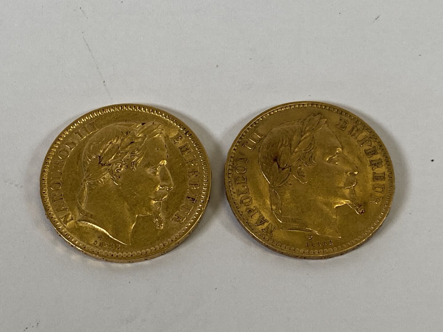 Null Two 20 francs gold coins, Napoleon II head, 1861 and 1867.