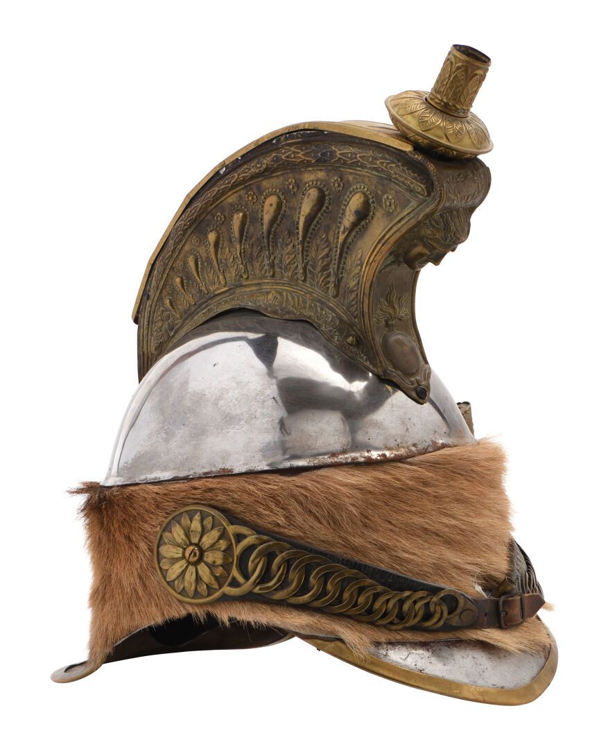 Null 法国，第二帝国（1852-1870）。

1858年款的贵族部队头盔，复合材料。

白色抛光的钢制水沟弹和水沟，背面有天启式的标记，钢制面罩和餐巾纸内&hellip;