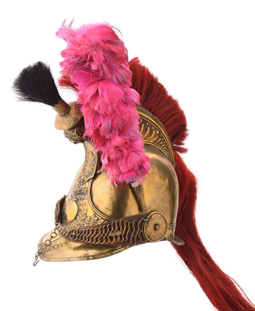 Null 法国，路易-菲利普（1830-1848）。

龙队小号头盔1830型。

铜制密涅瓦型炸弹，有小的凹痕。钢制面罩和头盔盖，内衬basanes，边缘有铜&hellip;