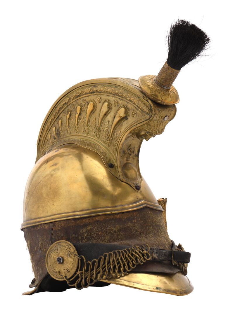 Null 法国，路易-菲利普（1830-1848）。

1840-44年的龙牌军官头盔。

镀金的黄铜密涅瓦形头盔（镀金的遗迹），有一个水沟。在背面，存在一个难&hellip;