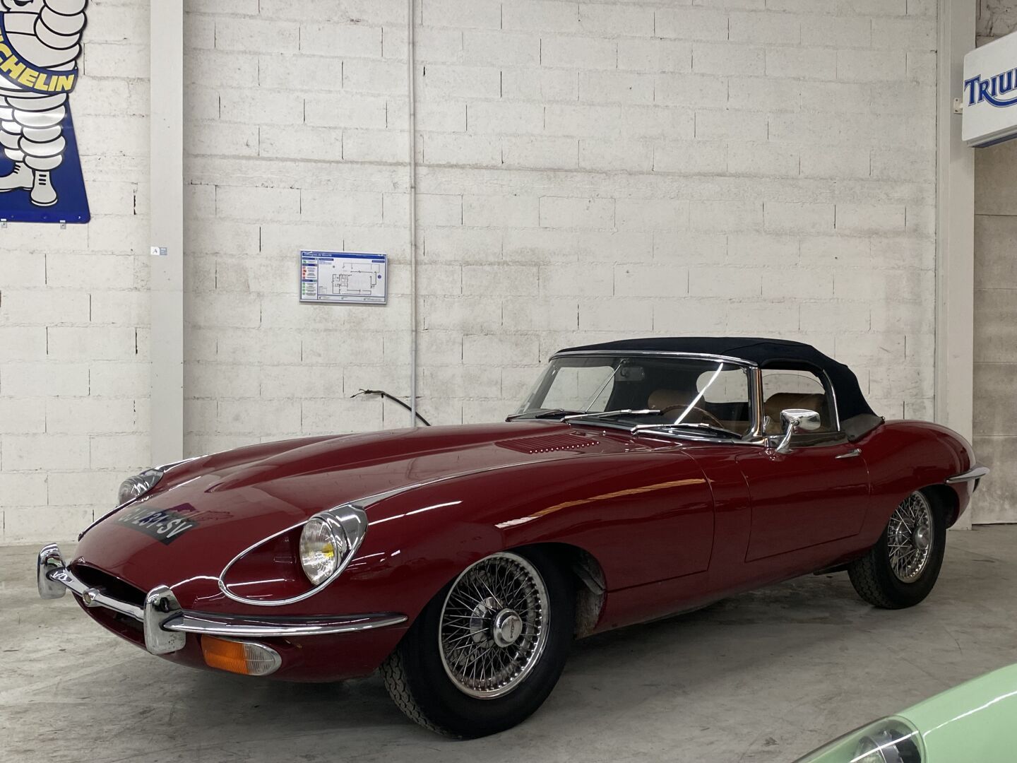 Null JAGUAR E-type 4.2L Cabriolet Series II
1969

Type: E4,2L
Chassis number : 1&hellip;