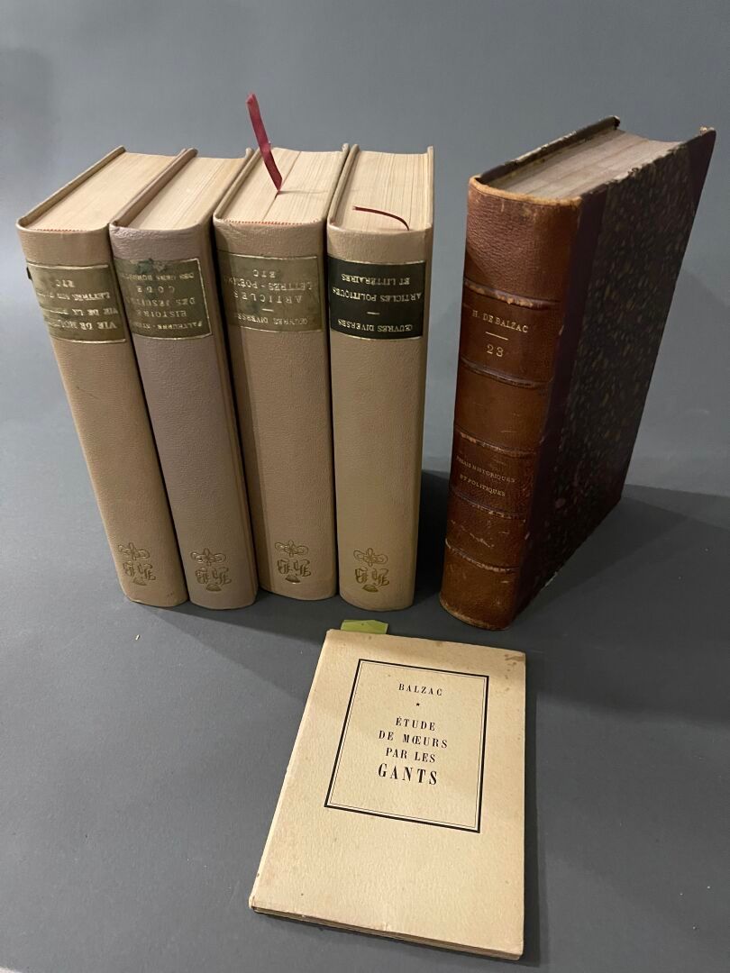 Null Honoré de Balzac, 6 volumes d'oeuvres. 
4 volumes de l'édition des oeuvres &hellip;