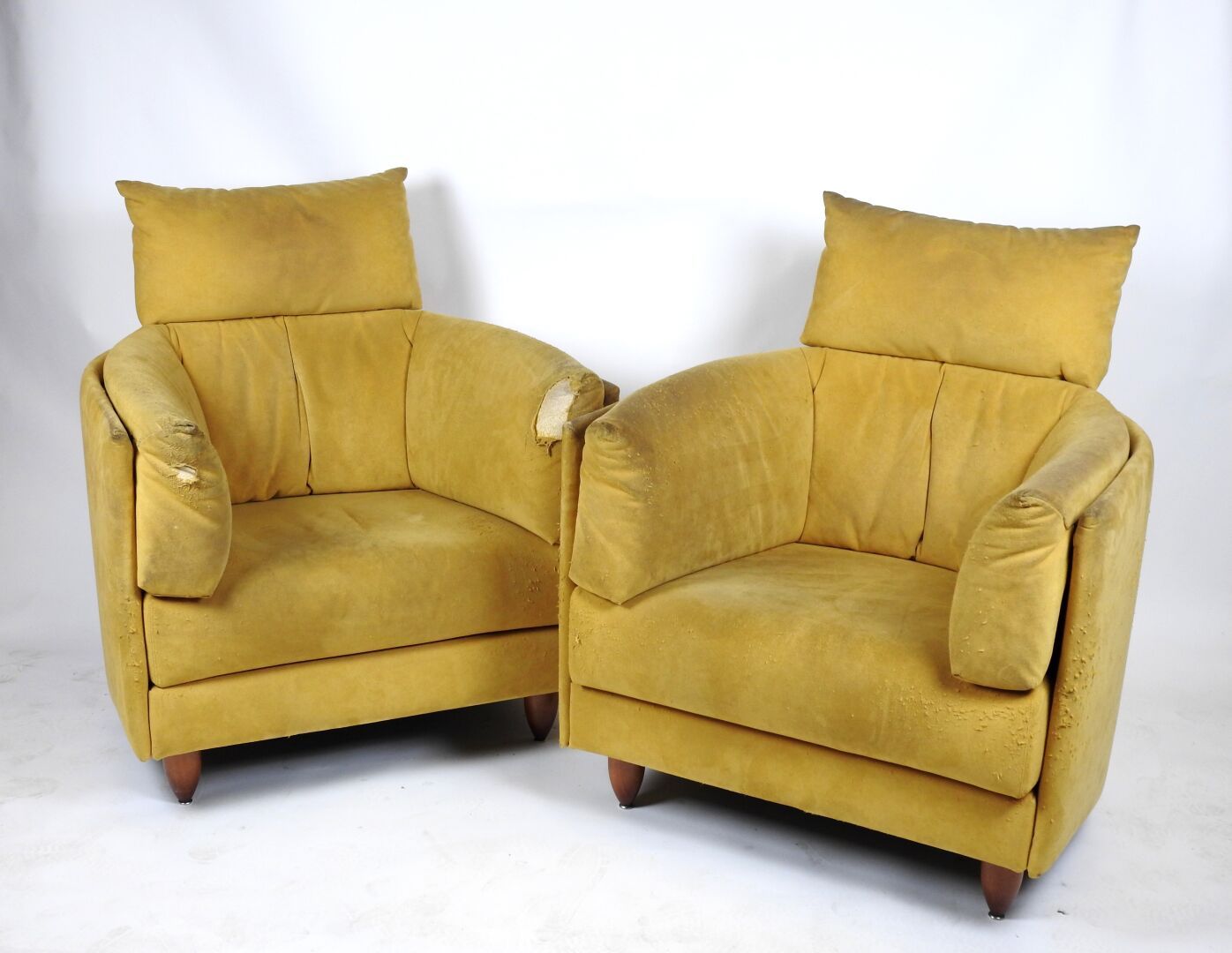 Null Pair of armchairs, wooden structure covered with mustard yellow upholstery.&hellip;
