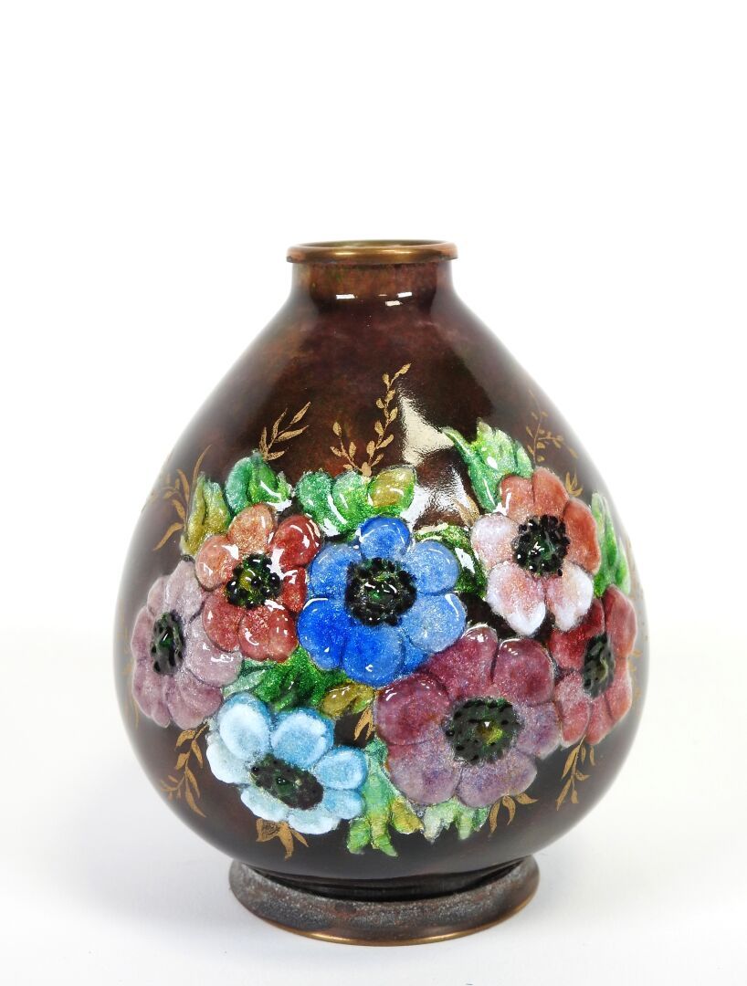Null Camille FAURE (1874-1956) à LIMOGES.
Vase ovoïde en cuivre recouvert d'émau&hellip;