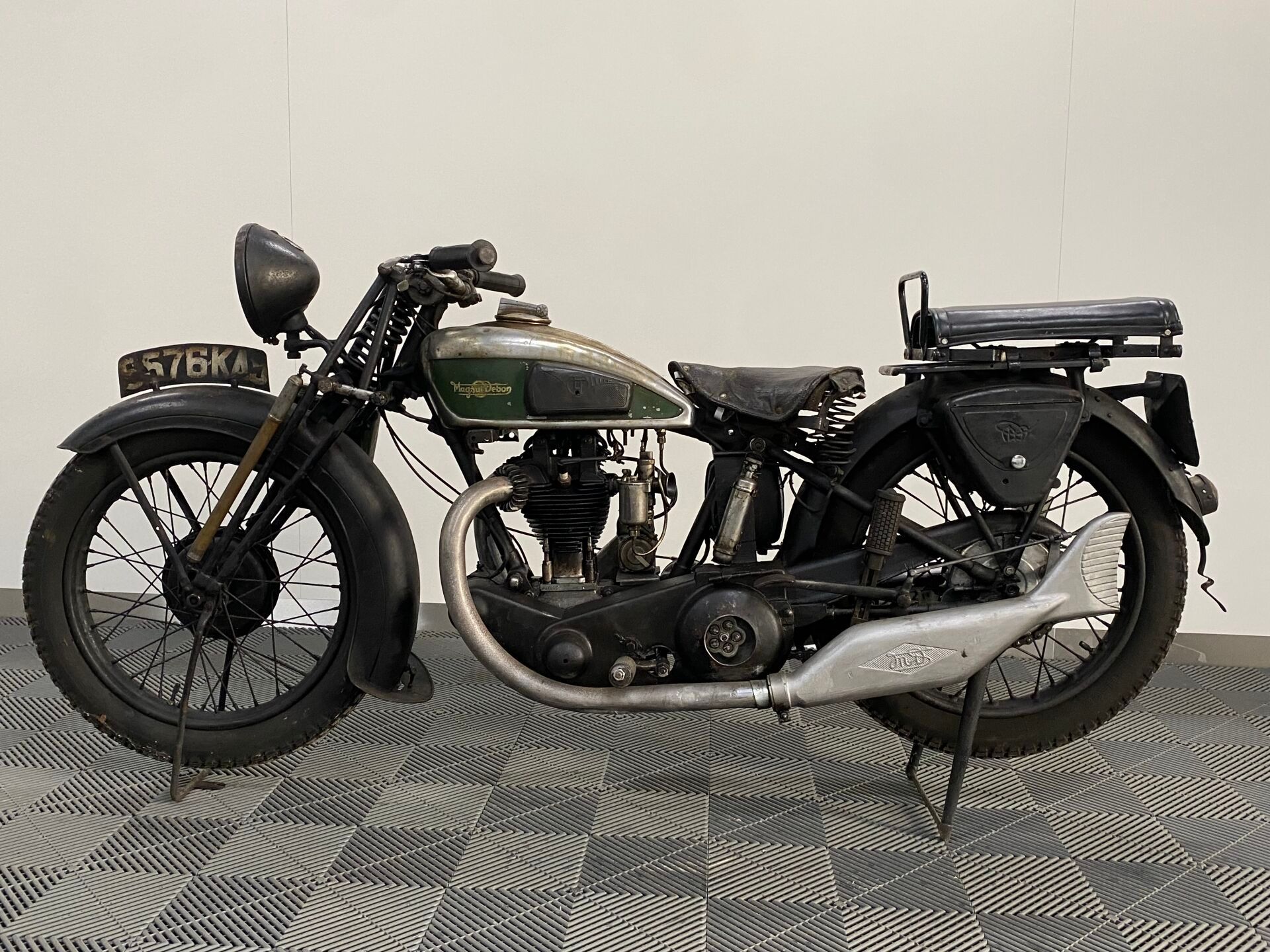 Null MAGNAT DEBON 350 BSSG
1934

Type: CSSF according to the registration but ac&hellip;