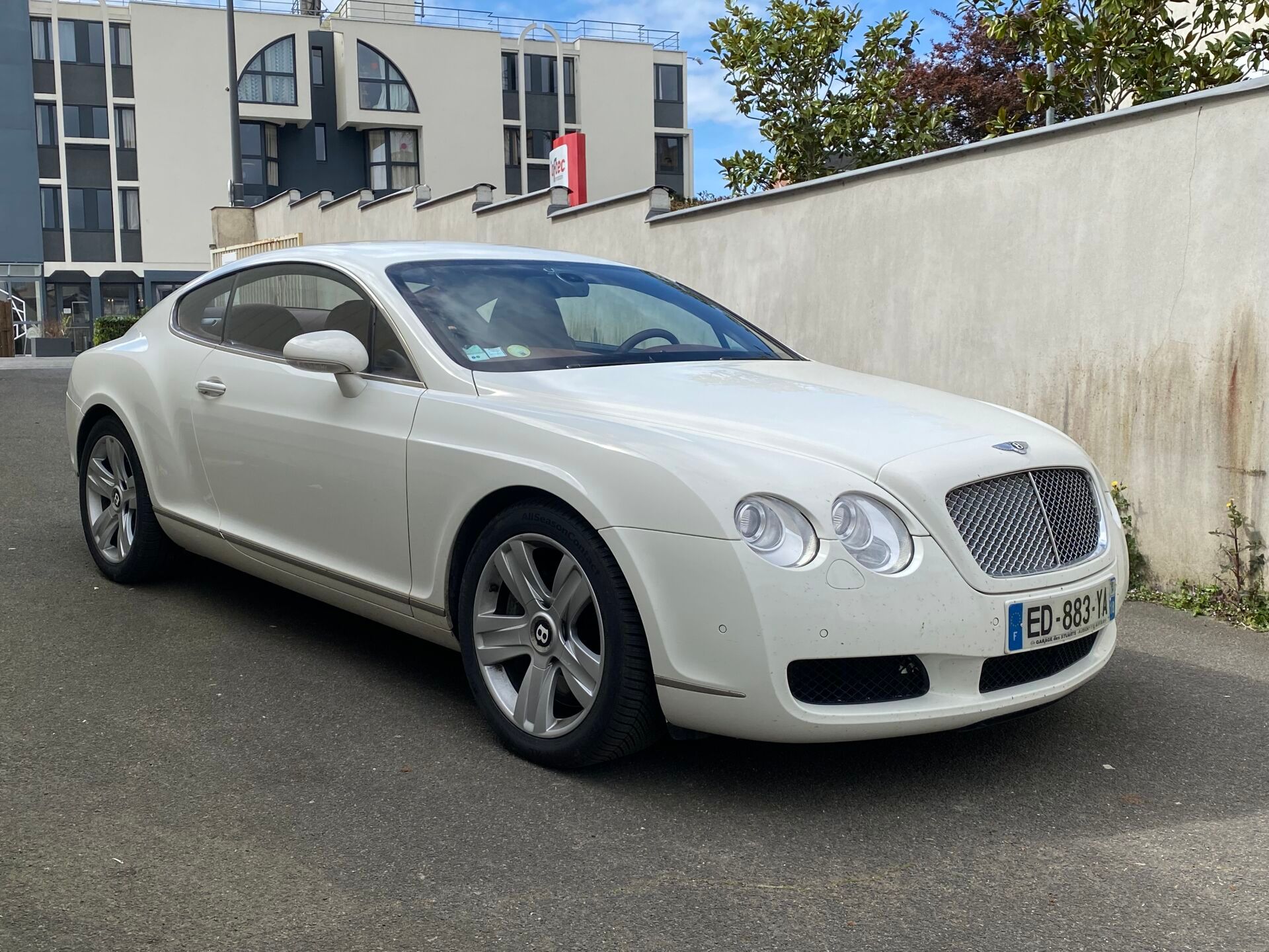 Null BENTLEY CONTINENTAL GT W12
2007

Type: 3WCE41
Serial no.: SCBCE63W77C049662&hellip;