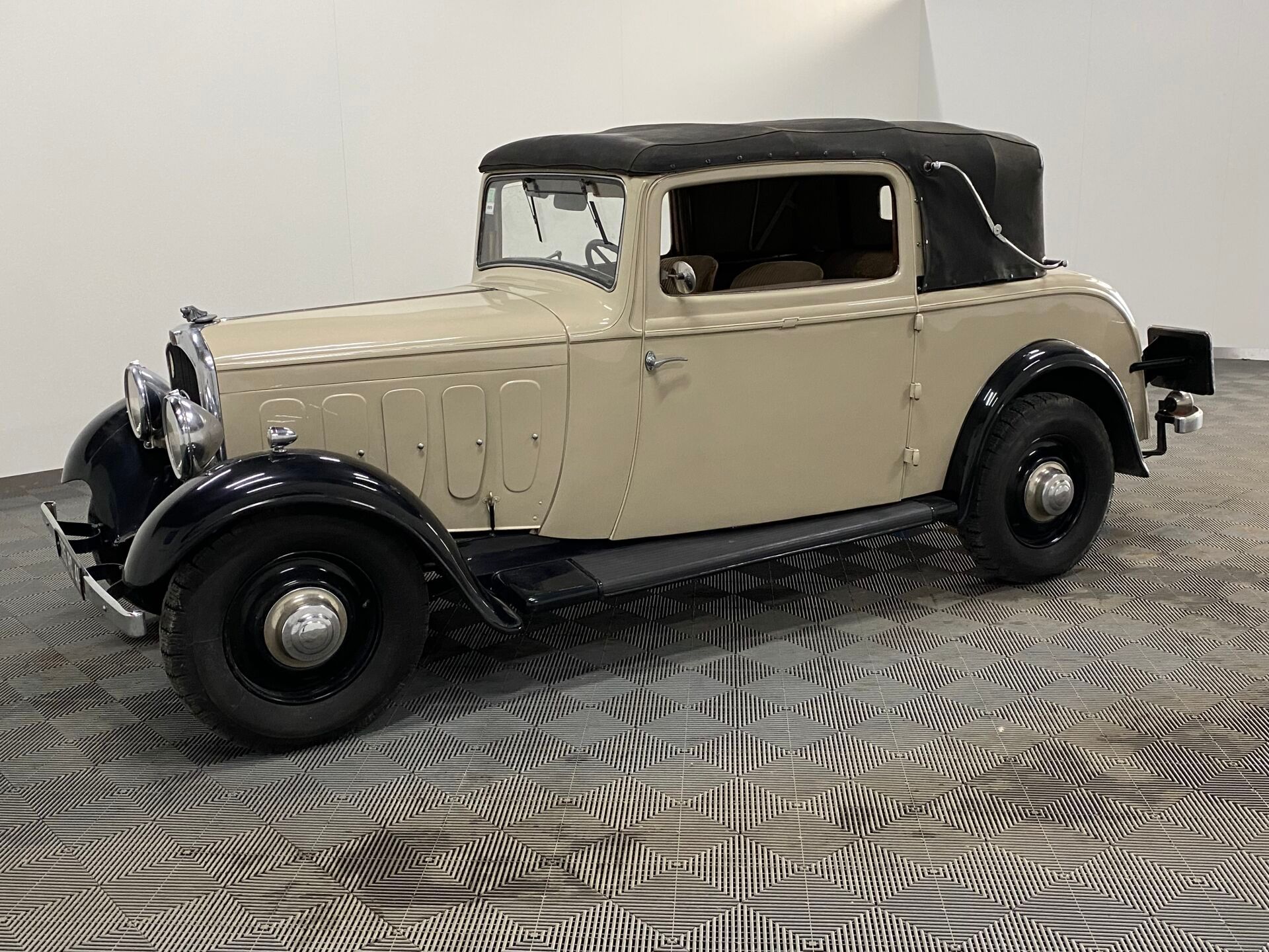 Null PEUGEOT 301 C Coupé/Cabriolet décapotable
1933

Type : 301 C
N° de châssis &hellip;
