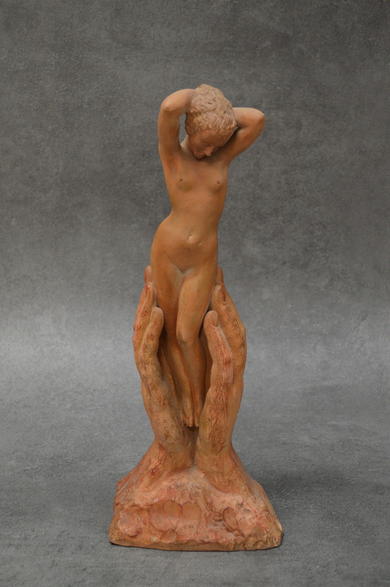 Marcel BOURAINE 
非常漂亮的陶制雕像。签名：
Marcel BOURAINE（1886-1948）。祭品。底座上有签名。尺寸：12 x 19厘米&hellip;