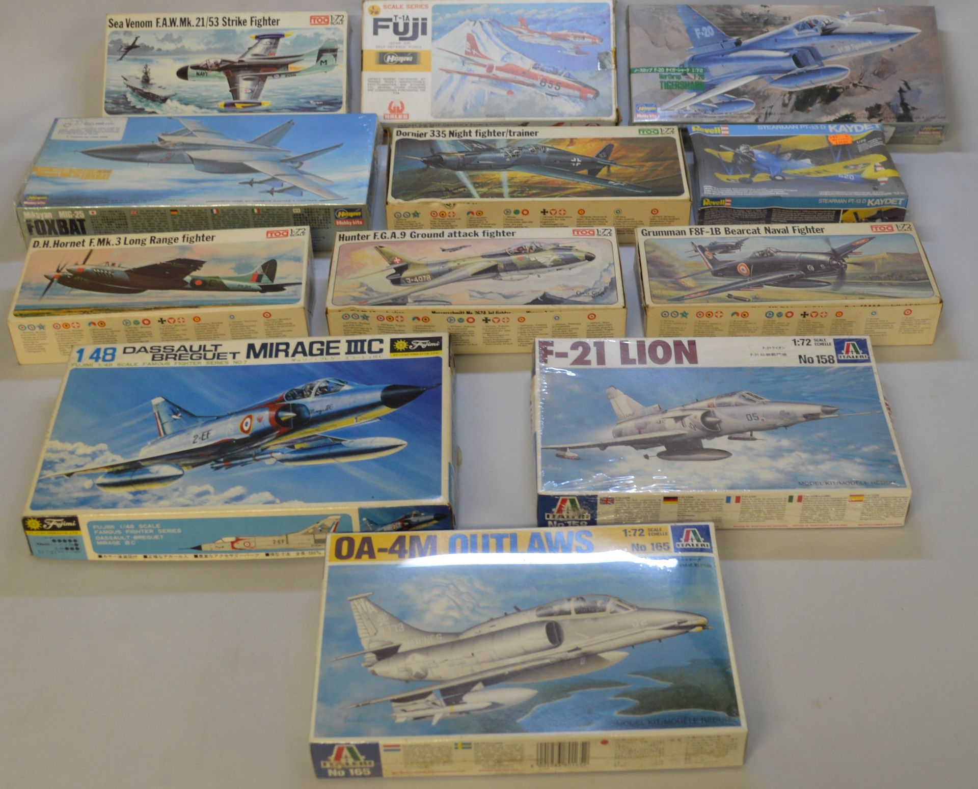 Null Set of aircraft miniatures : 



- ITALERI - OA-4M Outlaws n°165 - 1 : 72

&hellip;