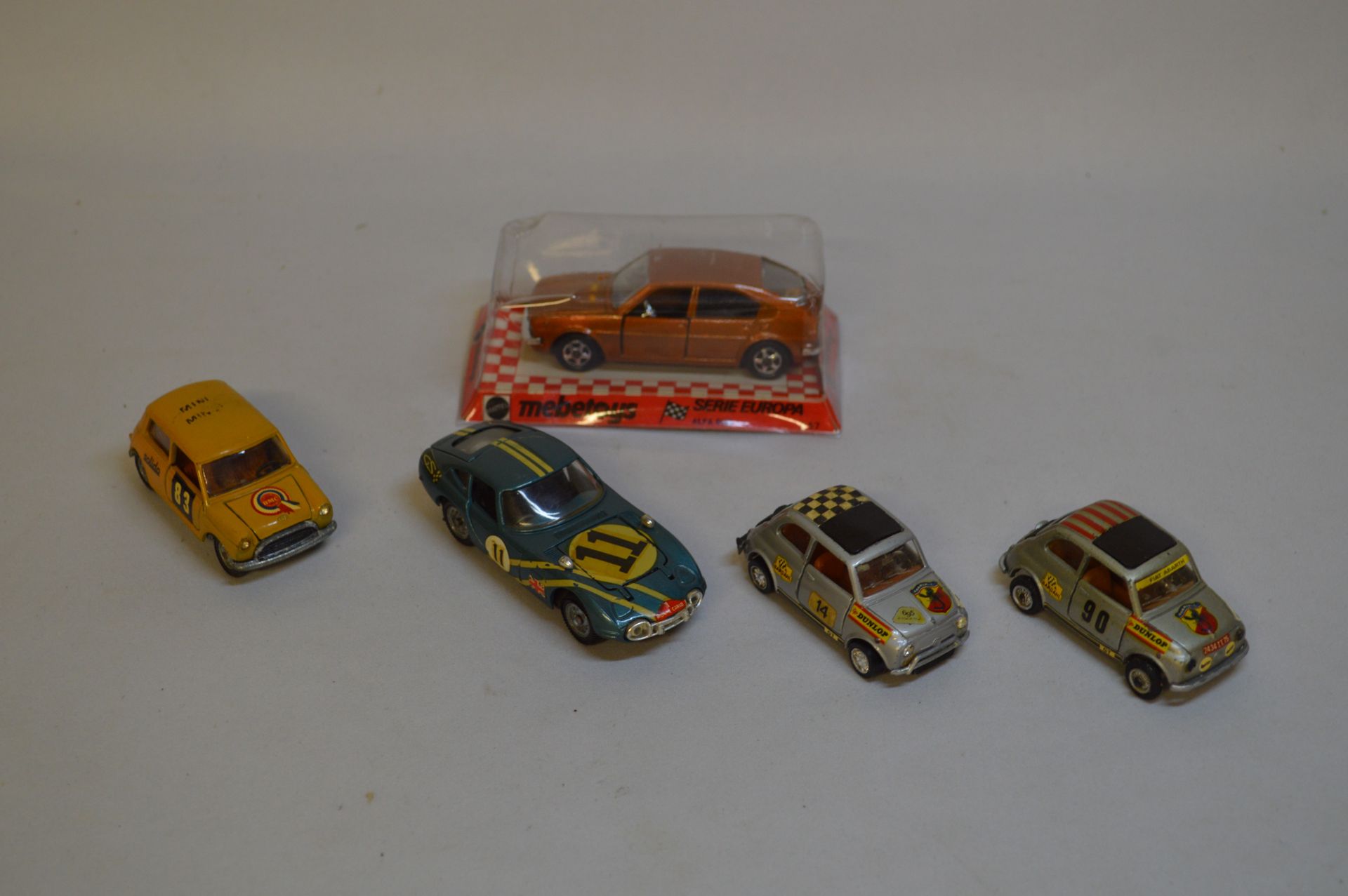 Null Set of five miniatures MABETOYS. Painted metal. 1 : 43. Including : Toyota &hellip;