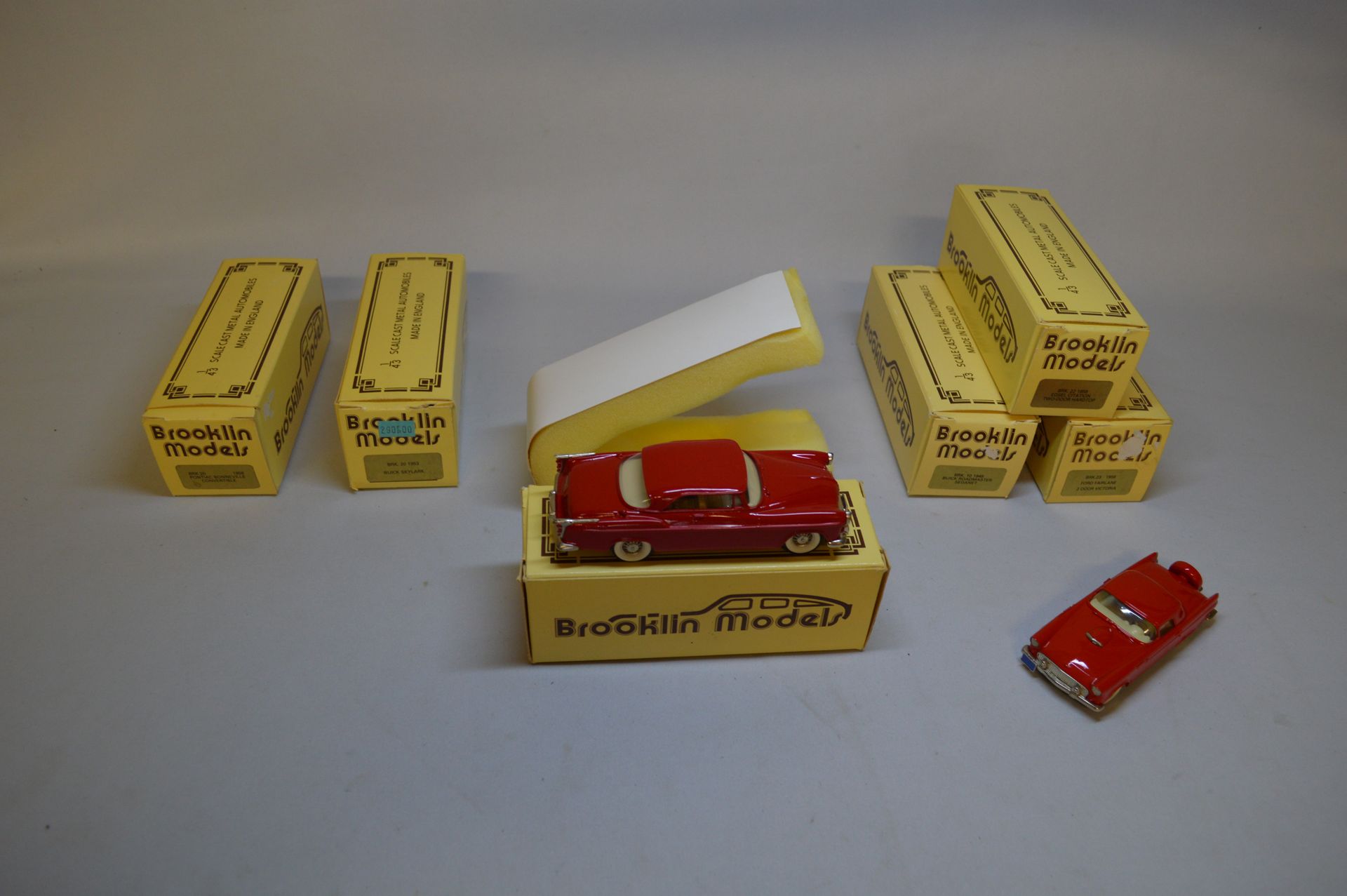 Null Very nice collection of seven BROOKLIN MODELS miniatures. Metal. 1 : 43. In&hellip;