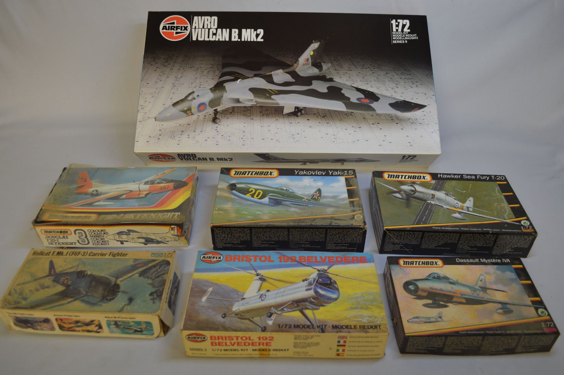 Null Set of model aircraft including a helicopter : 



- FROG - Hellcat F.Mk.I &hellip;