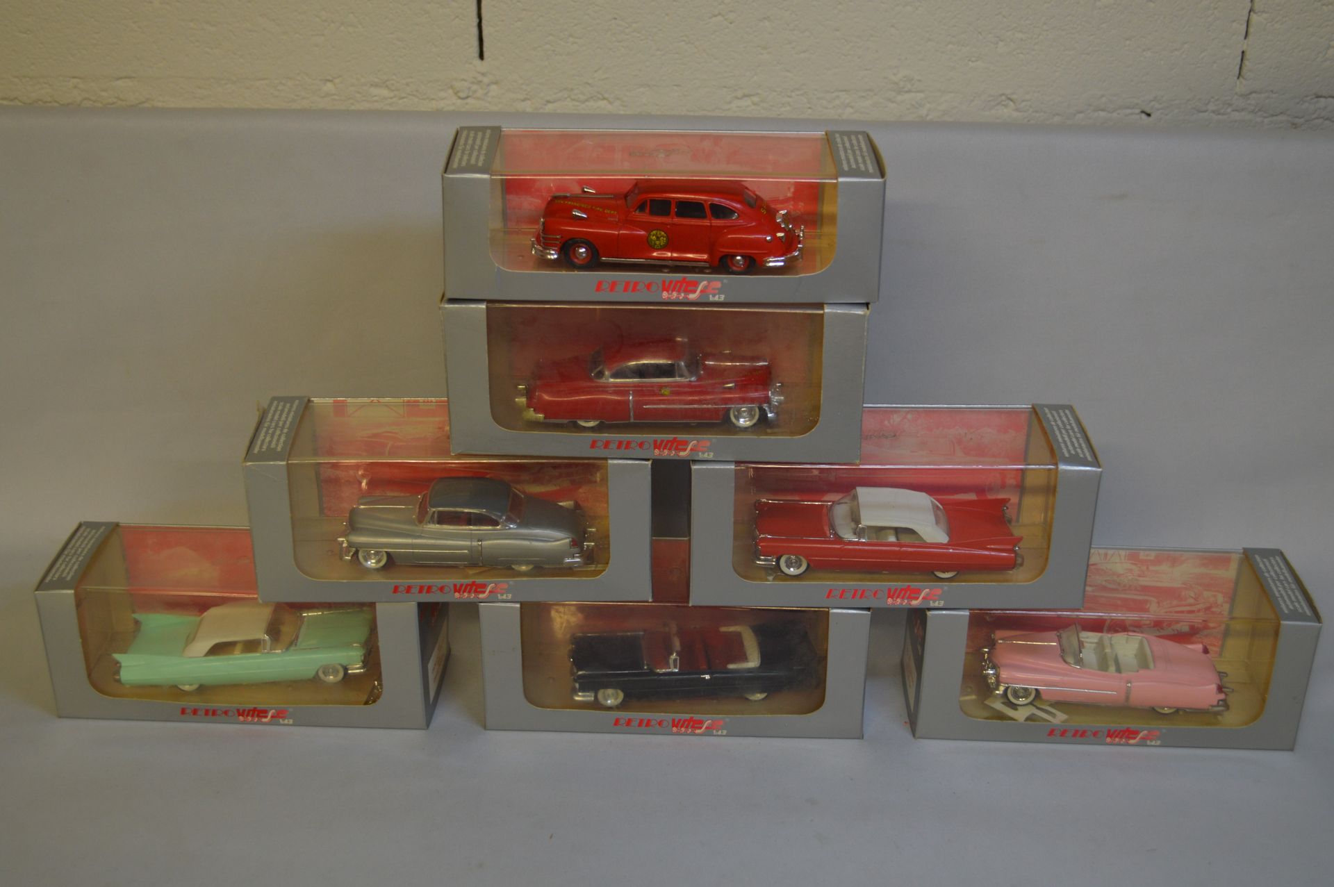 Null 速度。金属和其他。1 : 43. 一套7个VITESSE的迷你模型，包括:1959年凯迪拉克62型 ref 381 红色, 1950年凯迪拉克62型双&hellip;