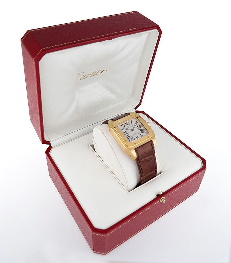 CARTIER Cartier Santos 100 Ref. 2657. Cassa in oro giallo 18 carati con cinturin&hellip;