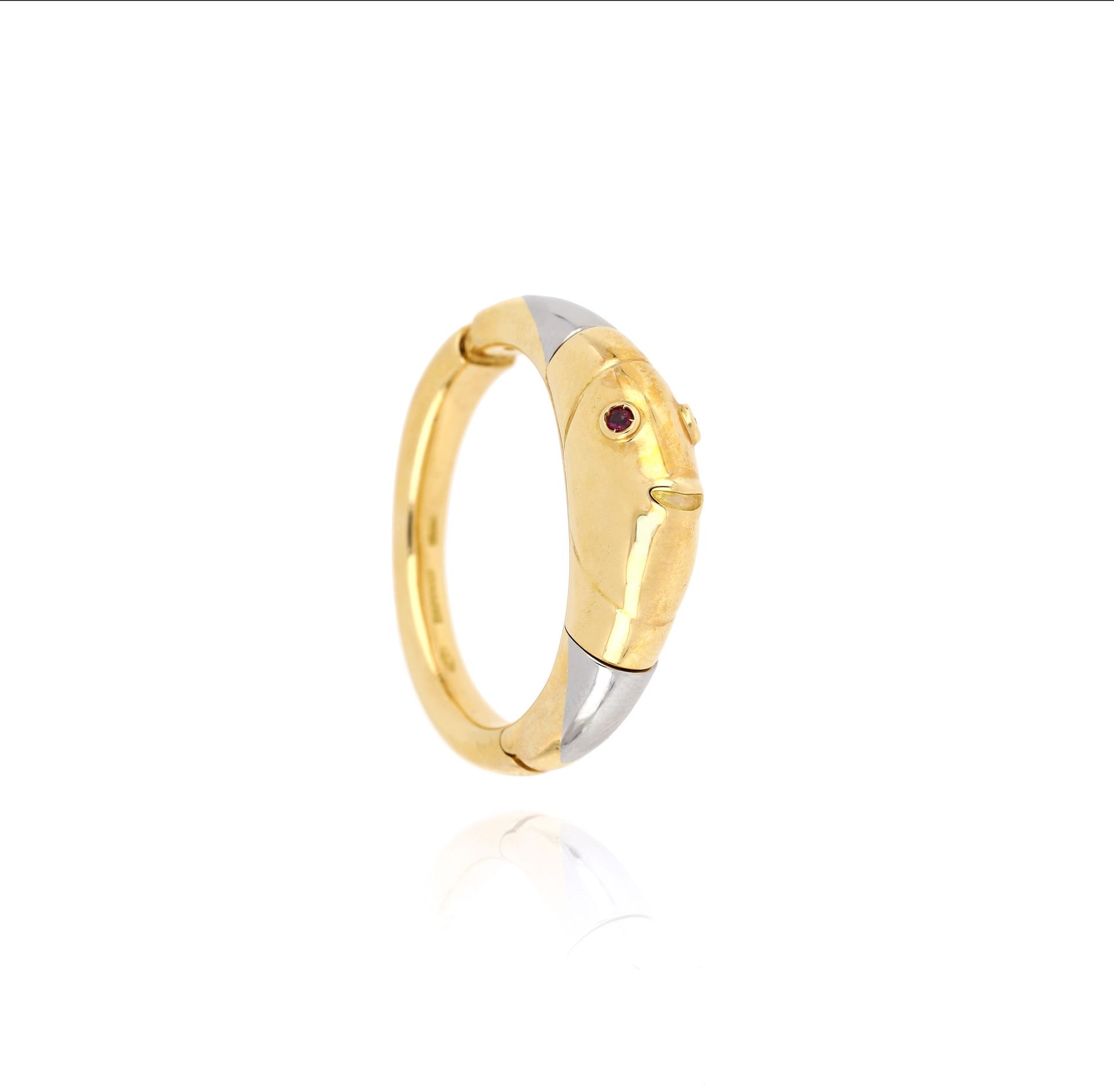 BULGARI Portachiavi pesciolino firmato Bulgari in oro 18 carati.Dimensioni 2,8 x&hellip;