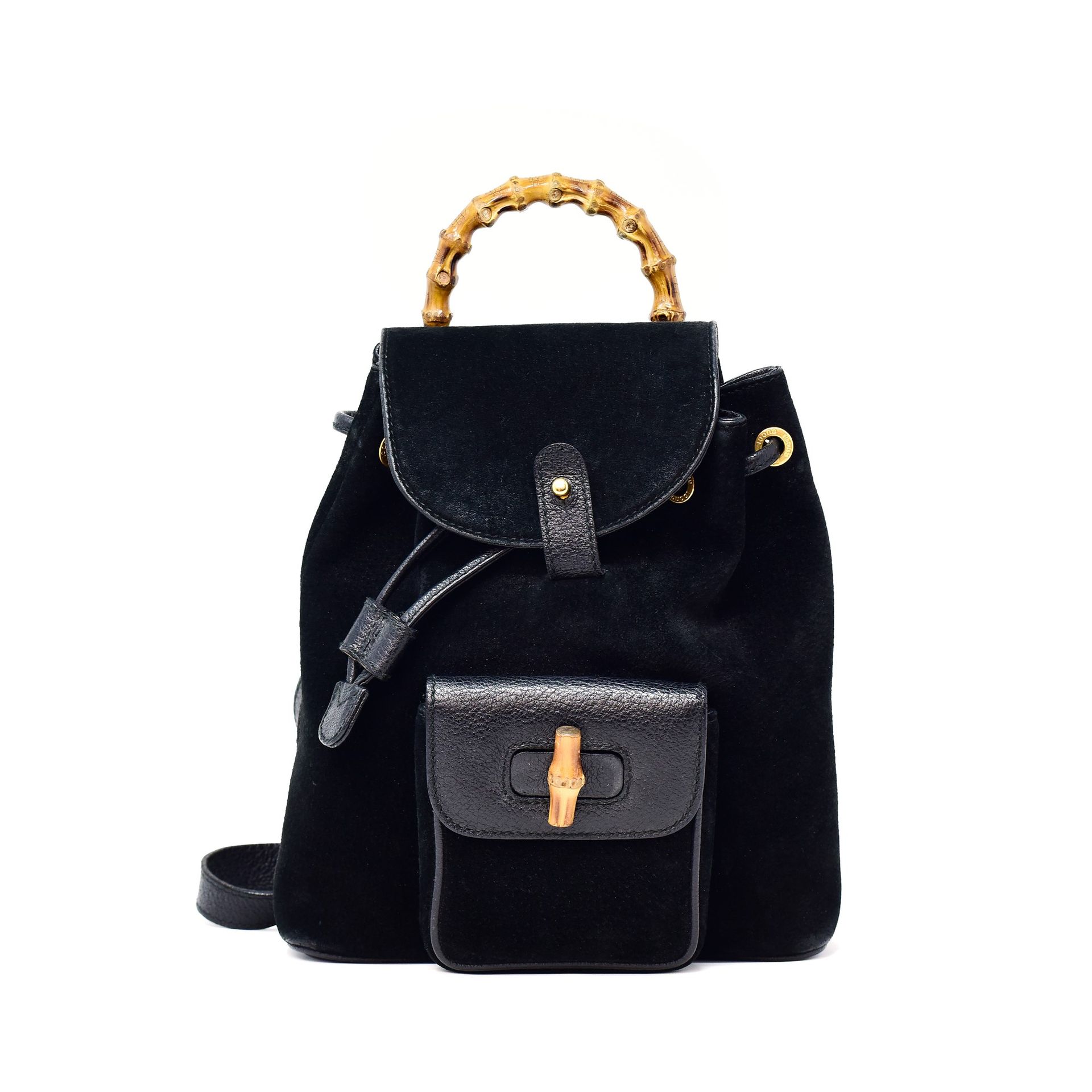 GUCCI Mochila Zaino Gucci Bamboo Pequeña en piel escamoteada negra con manicura &hellip;