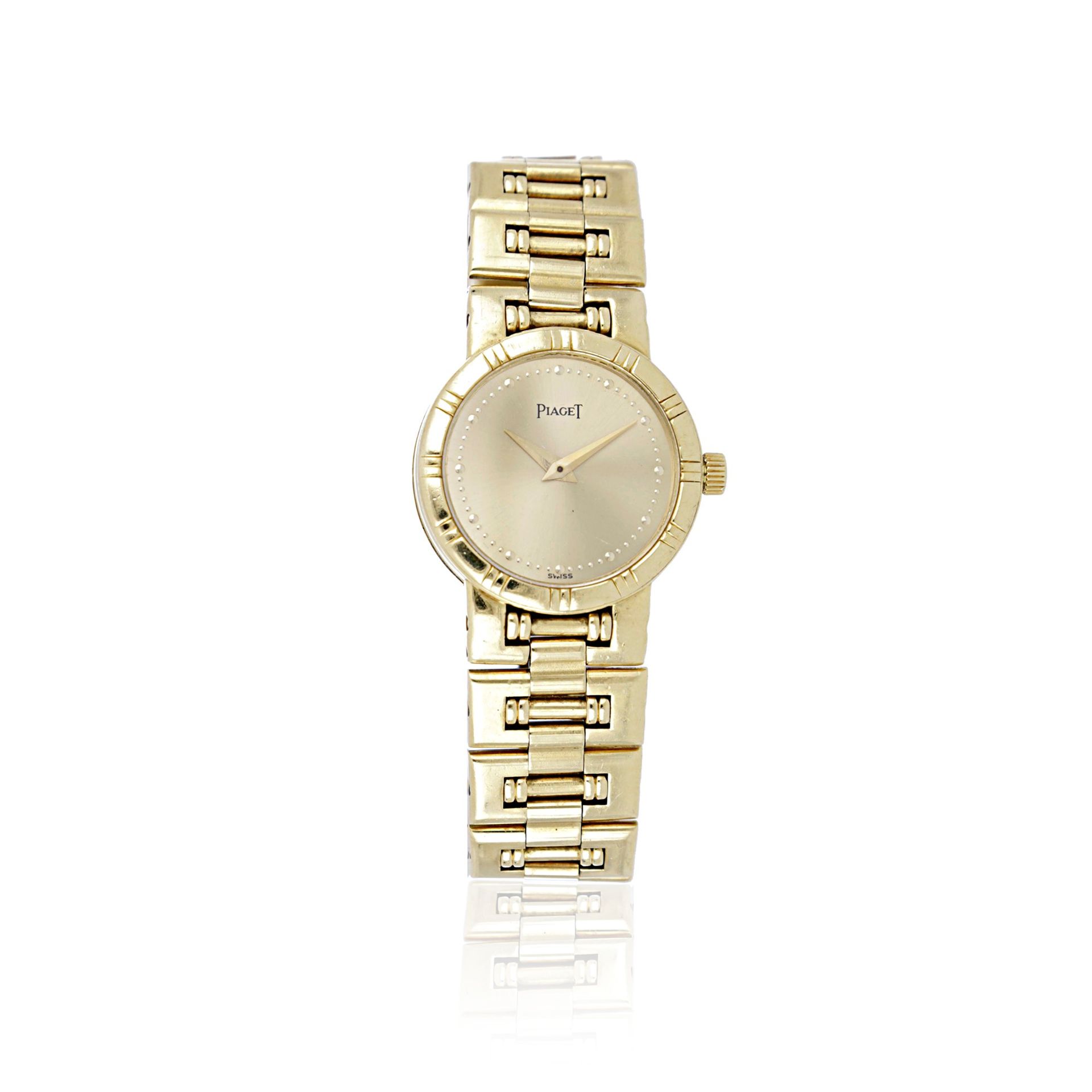 PIAGET Piaget Lady Ref. 90563 K81 (521299) 1990s. Integrated 18Kt gold case and &hellip;