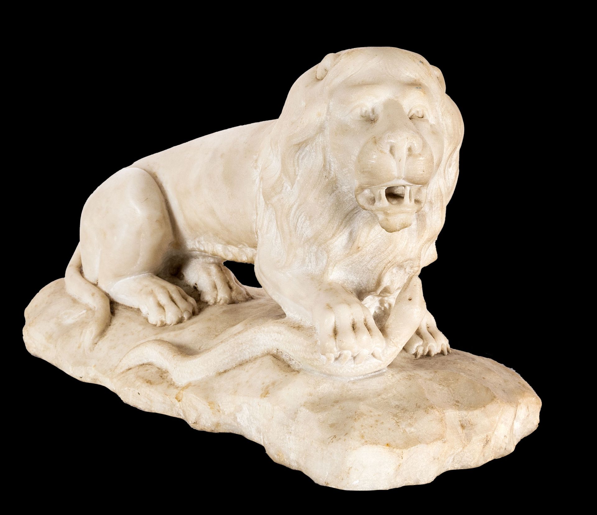 Null Sculpteur du 19e siècle - Lion accroupi

Sculpture en marbre

37 x 24 x 16 &hellip;