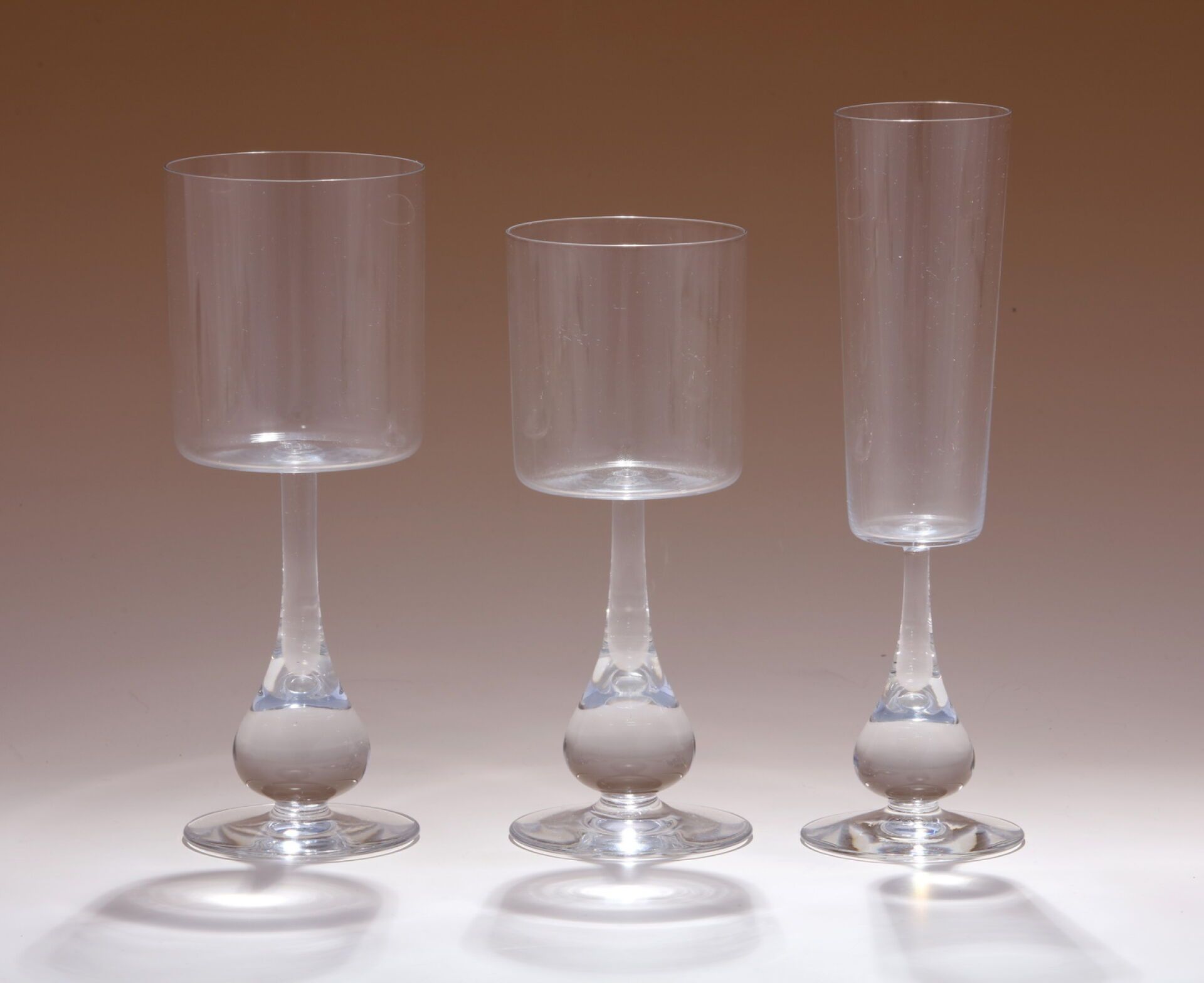 Null BACCARAT, modèle José
Partie de service de verres - 34 pièces
en cristal - &hellip;