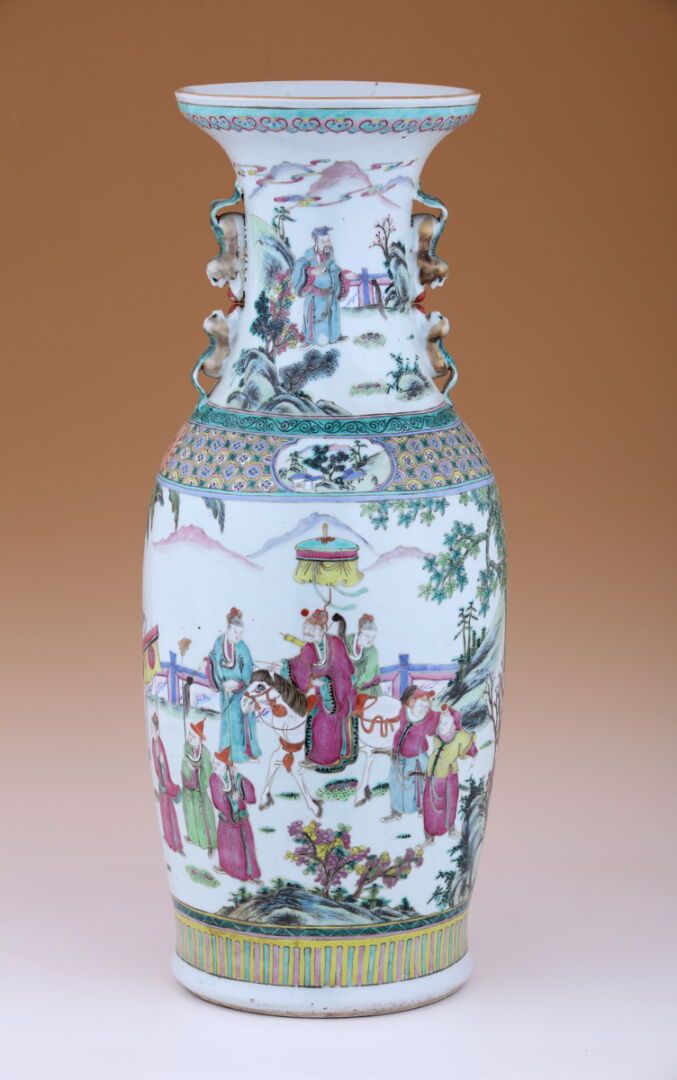 Null CHINA, Ende des 19. Jahrhunderts
balusterförmige TÖPFE 
aus glasiertem Porz&hellip;