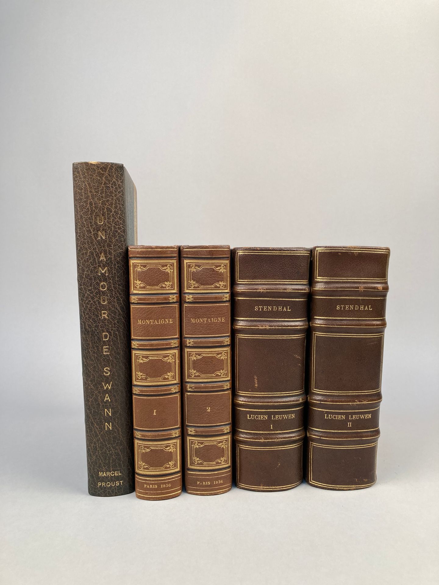 Null LITTERATURE. 

Réunion de 5 volumes bien reliés.



- STENDHAL : Lucien Leu&hellip;