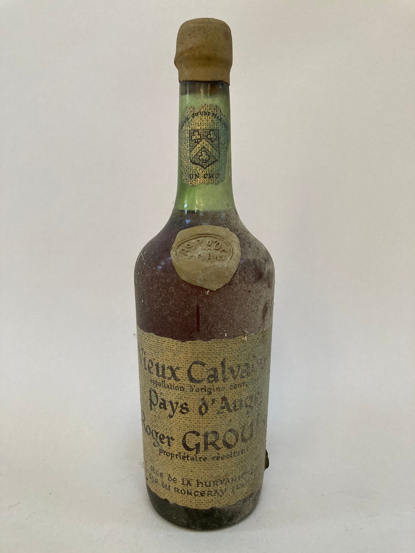 Null CALVADOS 50 years GOLDEN AGE - R. GROULT. (Small lacks on the wax).