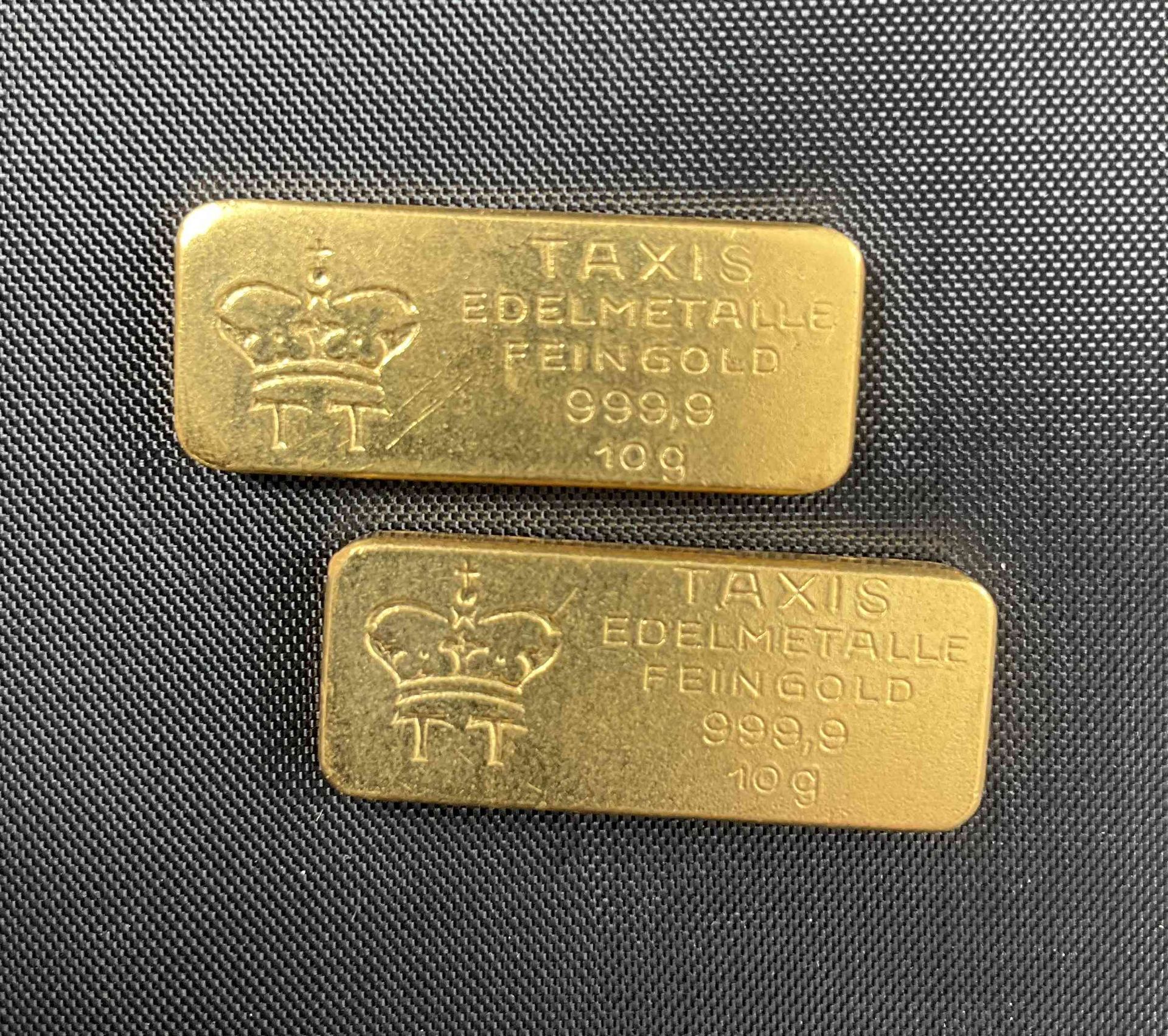 Null 
ZWEI Gold-LINGOTINS (999,9 Tausendstel), 10g. Taxis Edelmetalle.

Gesamtge&hellip;