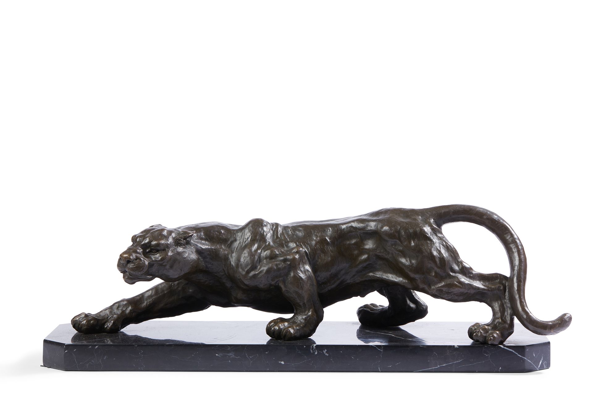 Null Moderne Schule


Panther


Bronzedruck auf einem schwarzen Marmorsockel 


&hellip;