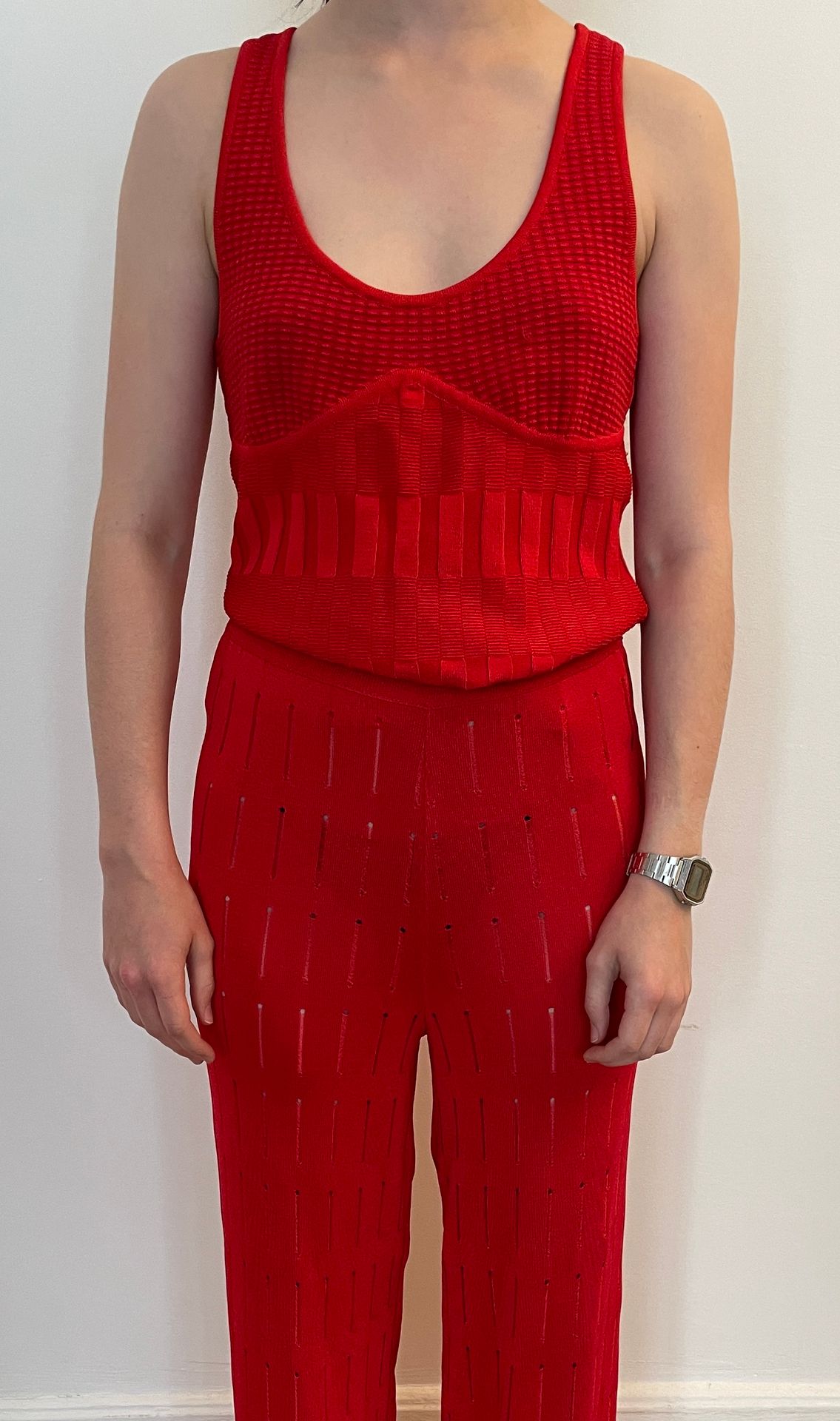 Null CHRISTIAN LACROIX 

Red knitted trousers and tank top. Free label.

For the&hellip;