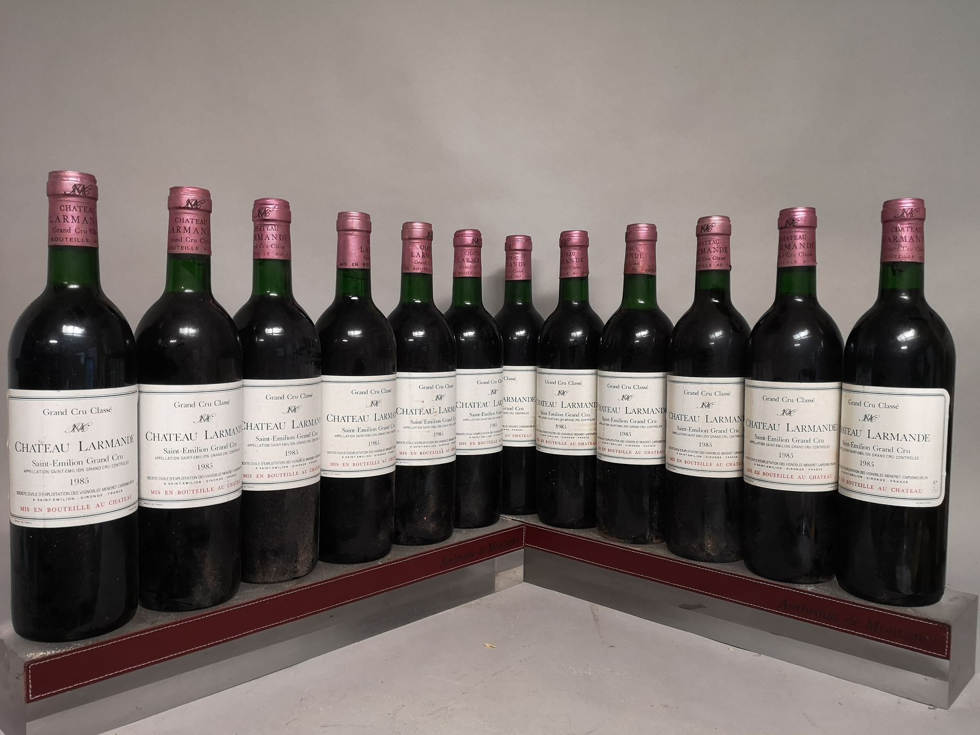 Null 12 bouteilles Château LARMANDE - Saint Emilion Grand cru 1985

Etiquettes l&hellip;