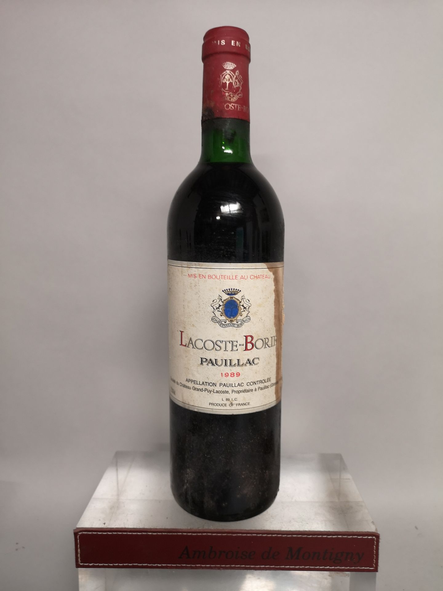 Null 1 bouteille Château LACOSTE BORIE -Pauillac 1989

Etiquette tachée. Légèrem&hellip;