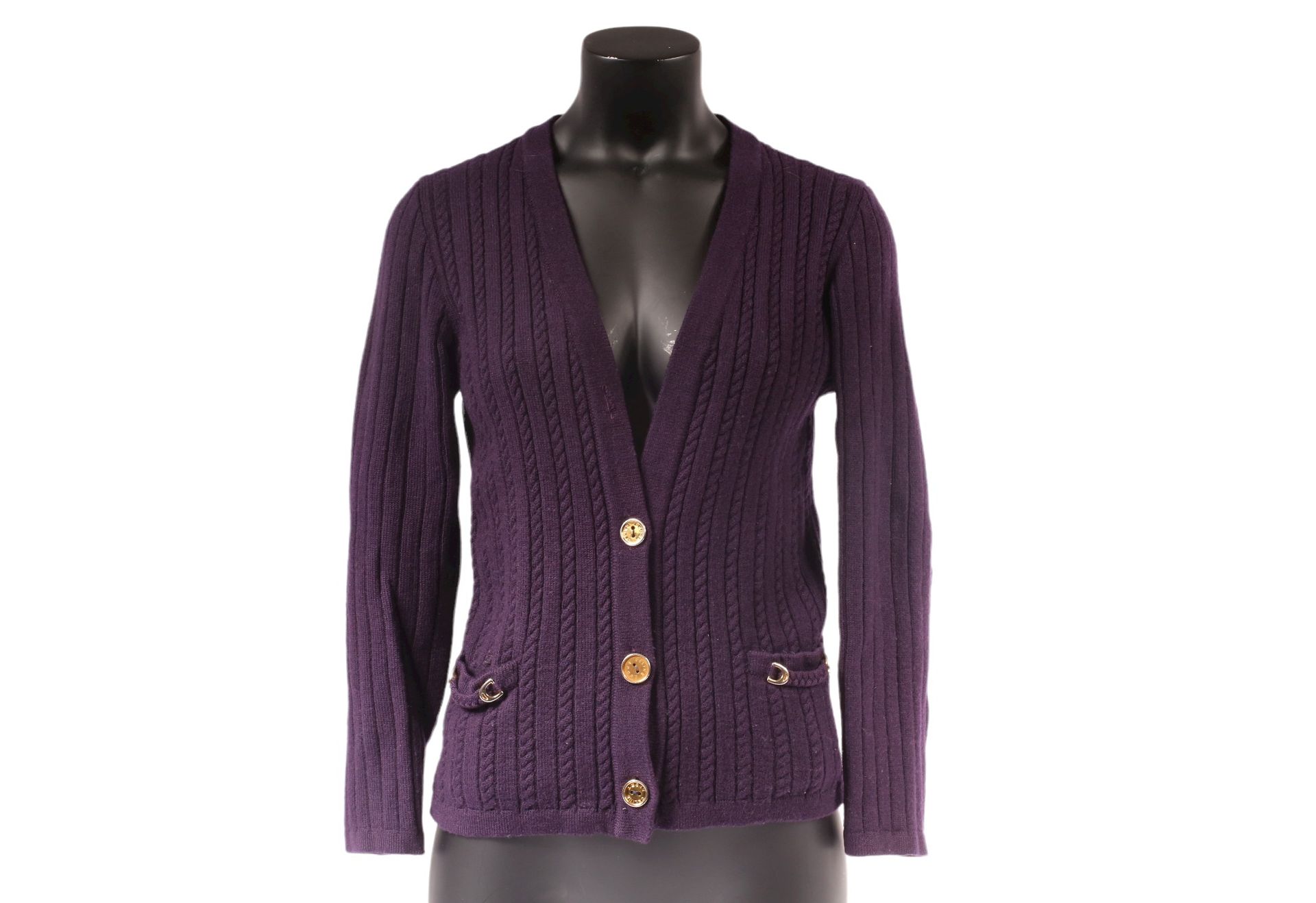 Null CELINE

紫色羊毛开衫 - 尺寸 : 2

附带一件黑色短款羊毛衫 - 尺寸：M左右 - 脏污