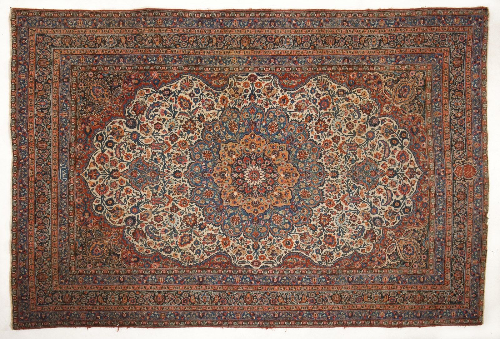 MANIFATTURA PERSIANA Birjand rug, Khorasan area. Floral decoration with central &hellip;