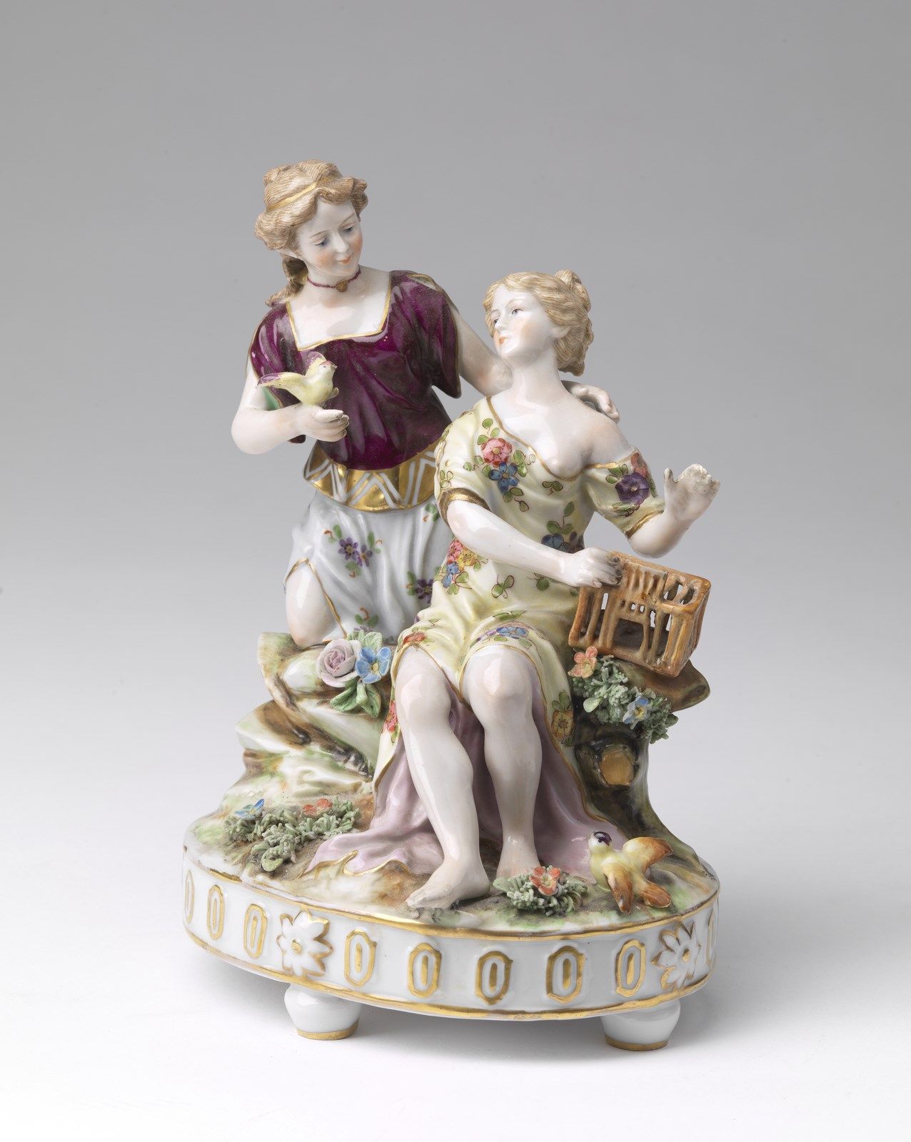 MANIFATTURA VIENNESE DEL XIX SECOLO Porcelain group, two figures and dove with r&hellip;