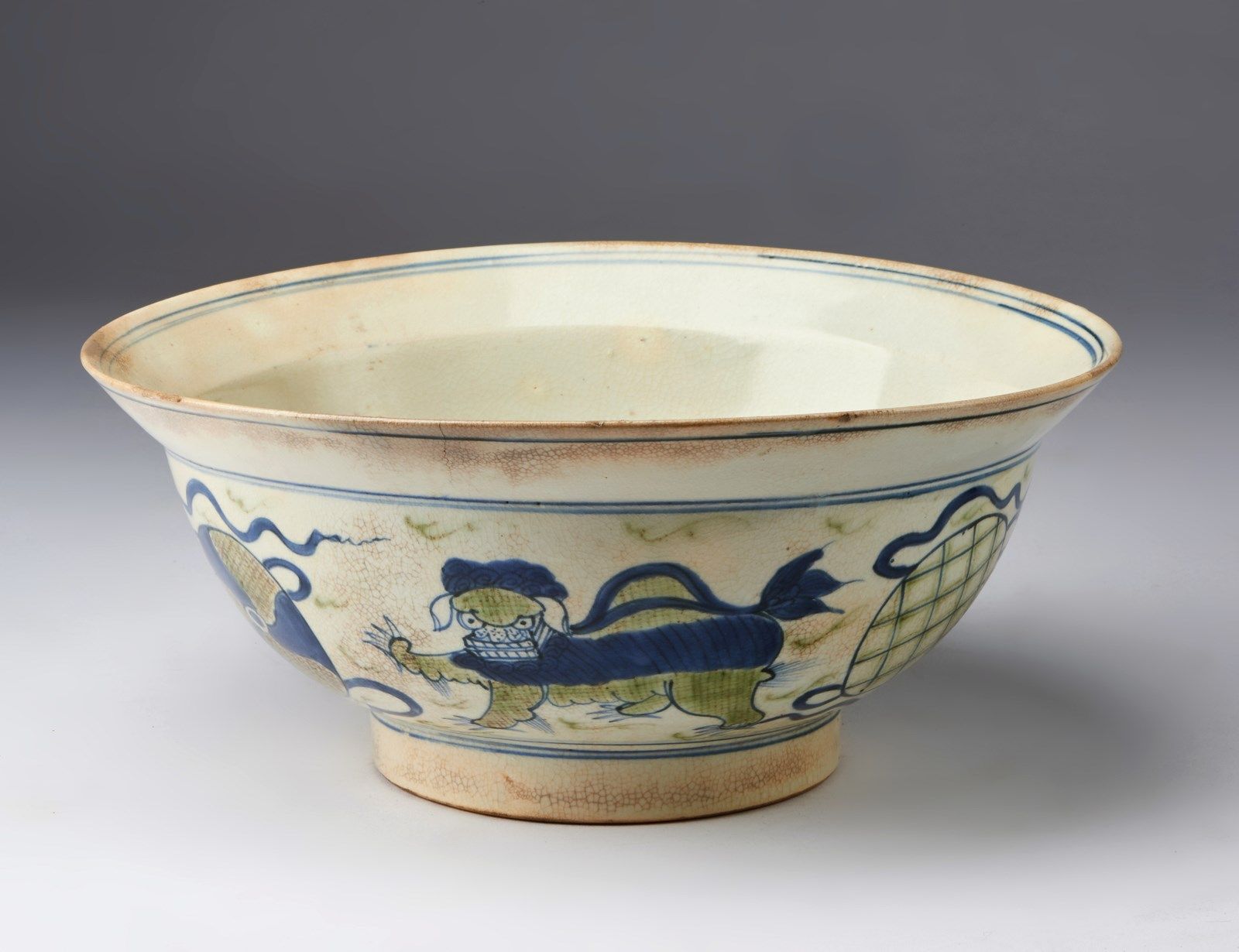 Arte Islamica A Ming Chinese style pottery bowl Possibly Safavid Iran, 17th cent&hellip;
