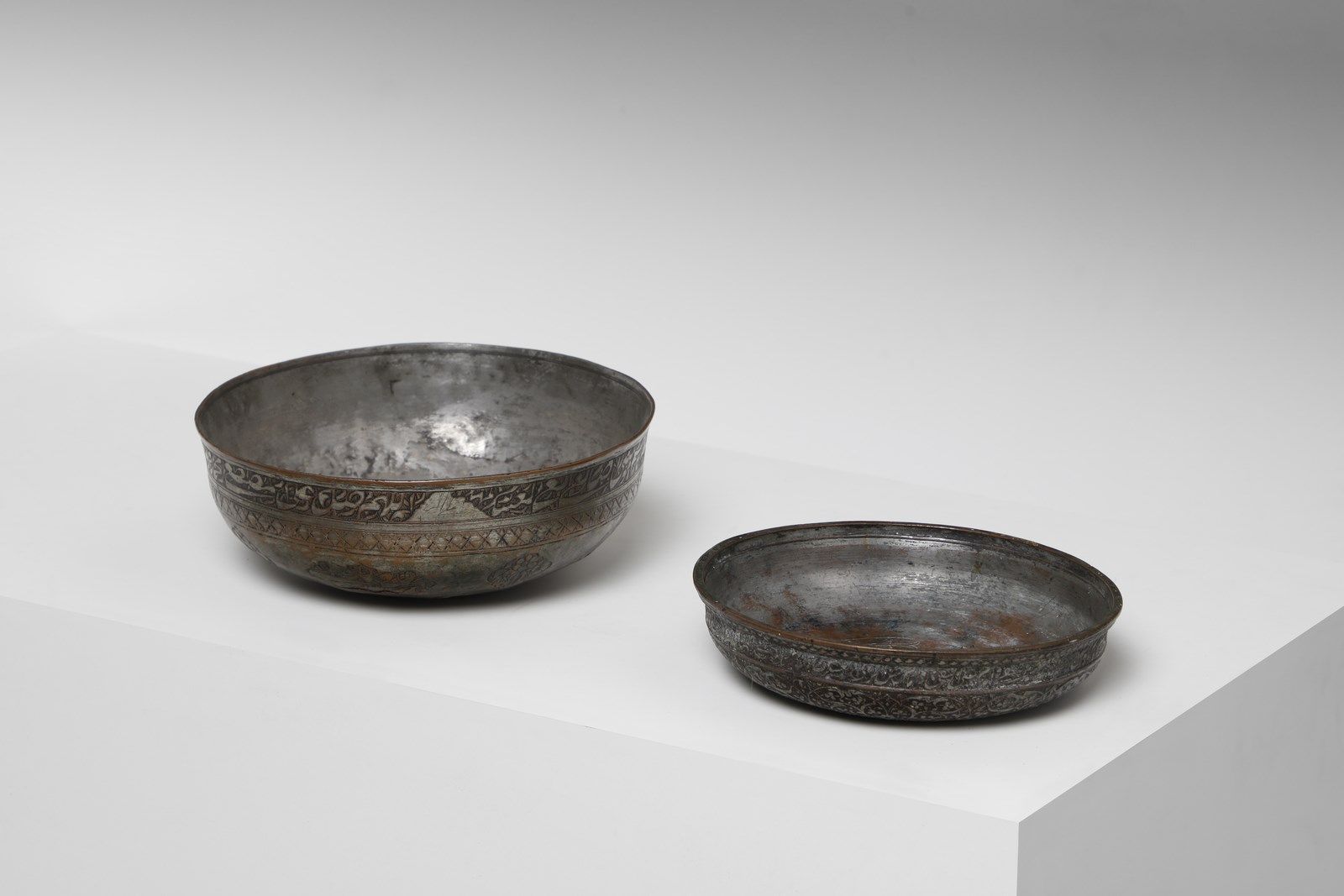 Arte Islamica Two tinned copper Safavid bowls Iran, 17th-18th century . Islamisc&hellip;