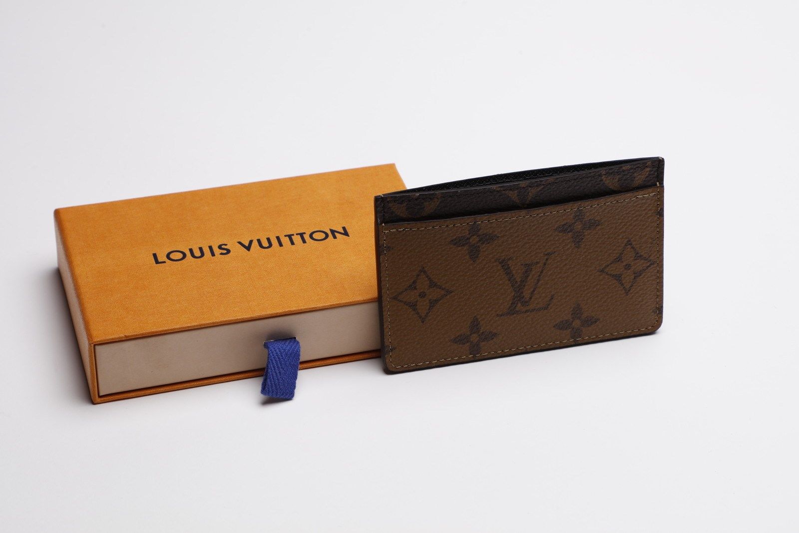LOUIS VUITTON Credit card folder. 信用卡文件夹..原装盒中的帆布单品。
