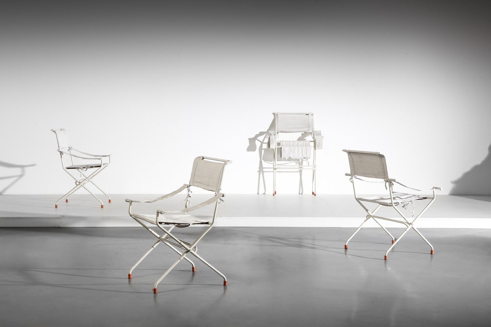 DE VIVO GIUSEPPE GIUSEPPE Four chairs. Painted metal and fabric. Cm 67.00 x 86.0&hellip;