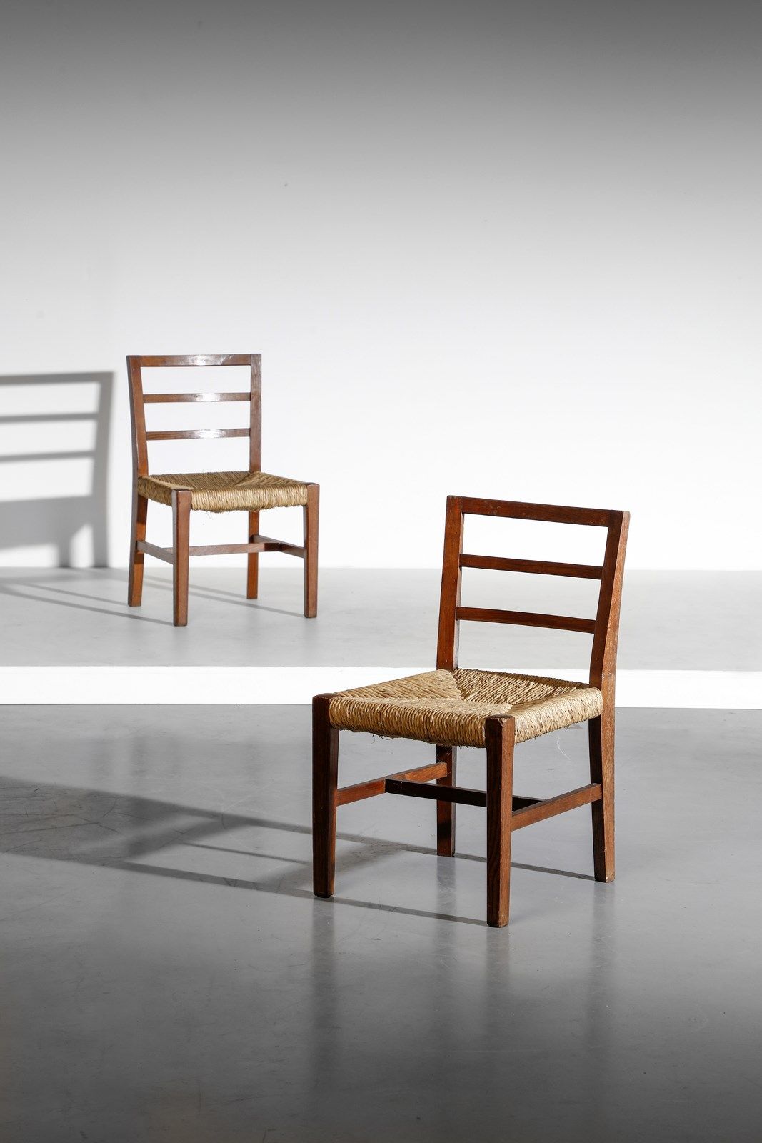 WENTER MARINI GIORGIO GIORGIO 一对椅子。橡木和绳子。Cm 47.00 x 76.00 x 45.00. 1950年代。