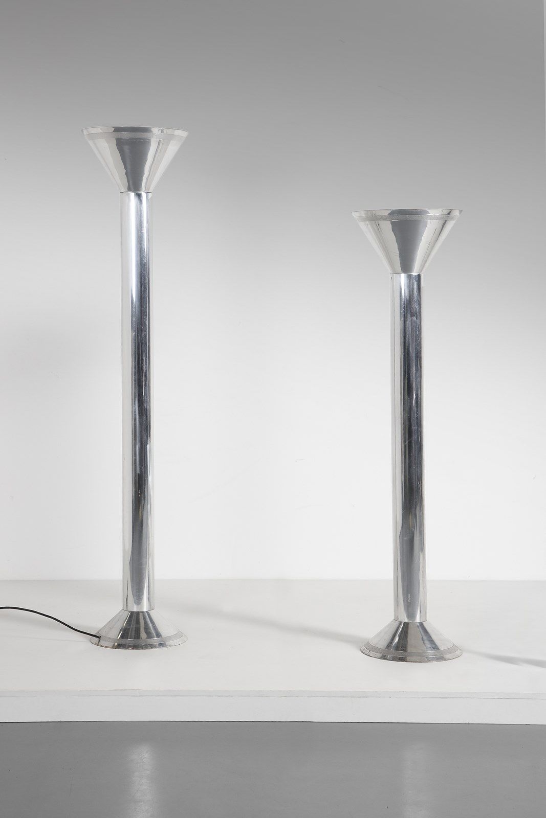 Manifattura Italiana MANIFATTURA ITALIANA Pair of floor lamps . Chromium-plated &hellip;