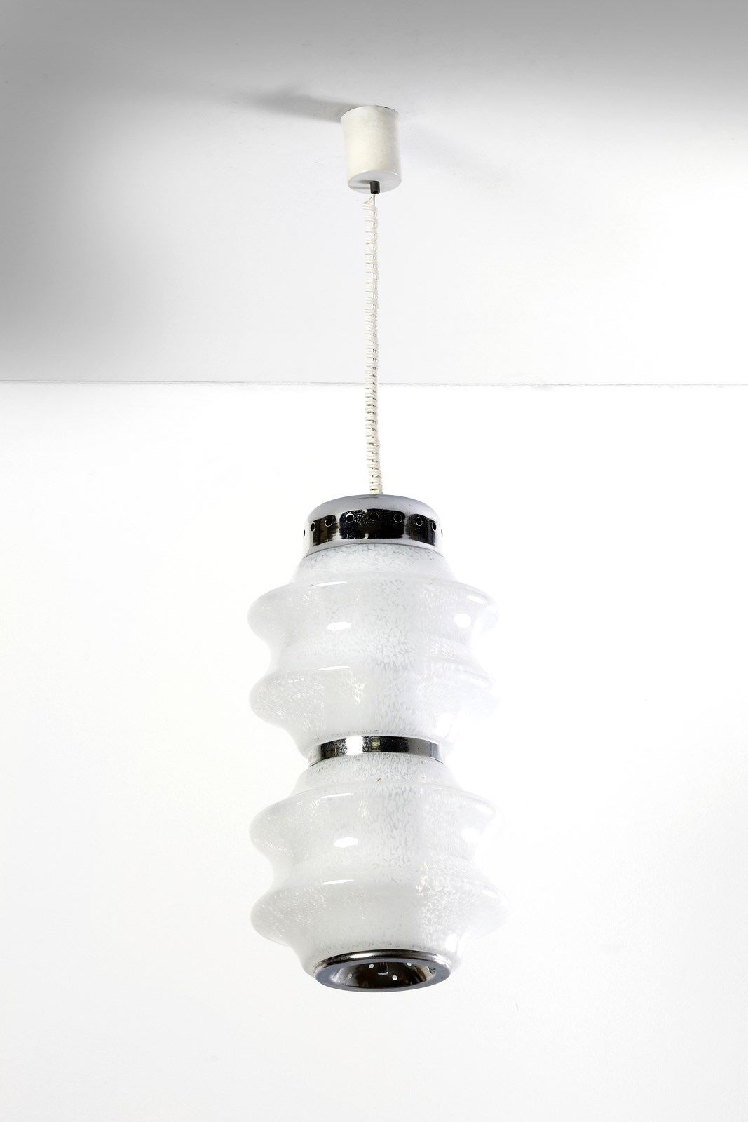 NASON CARLO (n. 1936) Lámpara de suspensión CARLO producida por AV Mazzega. Meta&hellip;