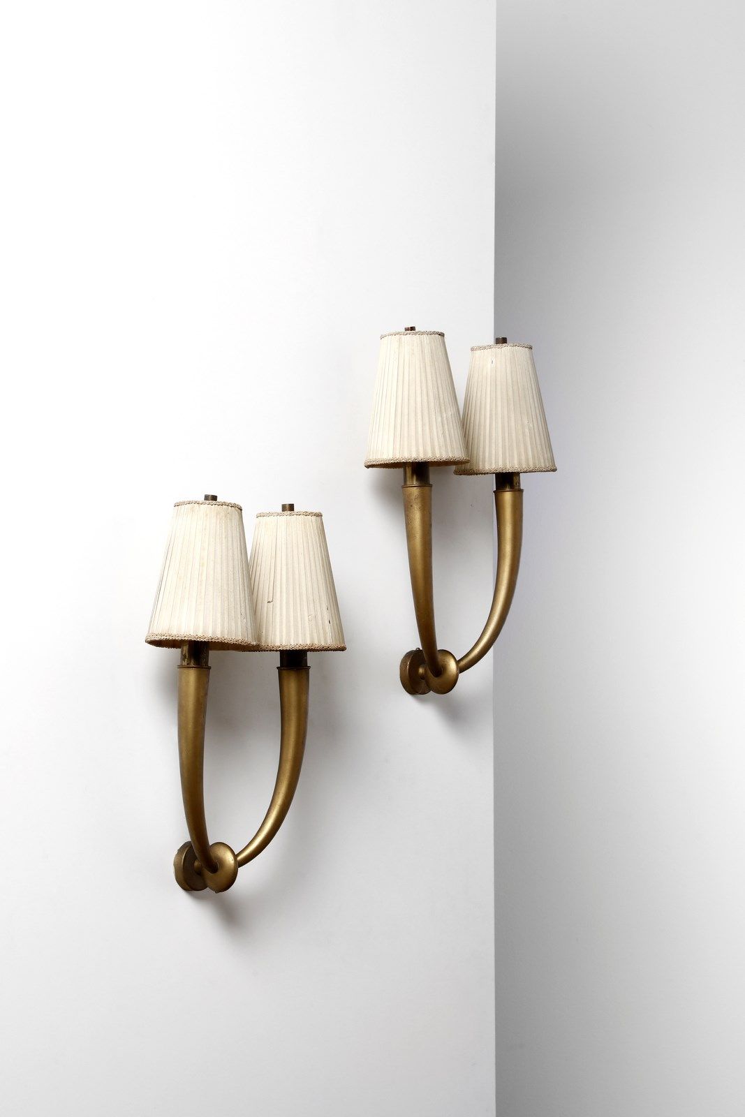 Manifattura Italiana MANIFATTURA ITALIANA Pair of wall lamps. Brass and fabric. &hellip;